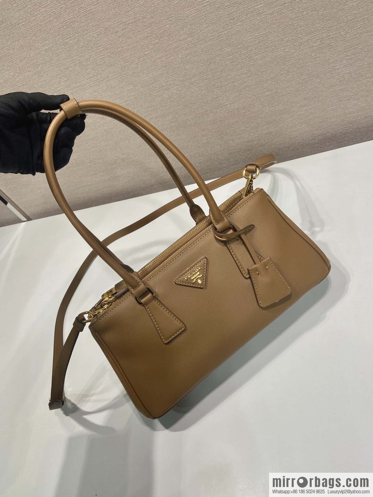 PRADA 🎉 new killer bag 🎉 1BA457 new 🎉🎉 caramel color