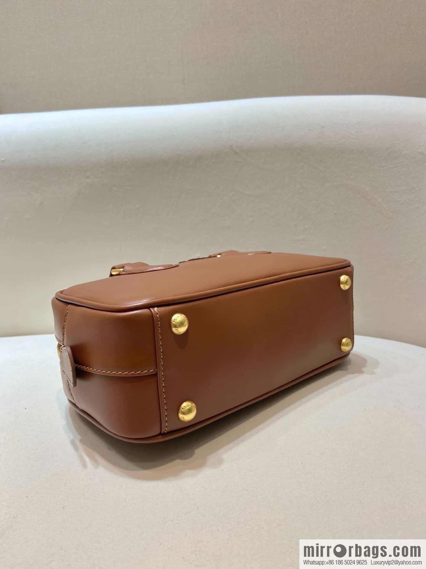 MIUMIU new bowling bag Softy Padded 🎳 caramel color