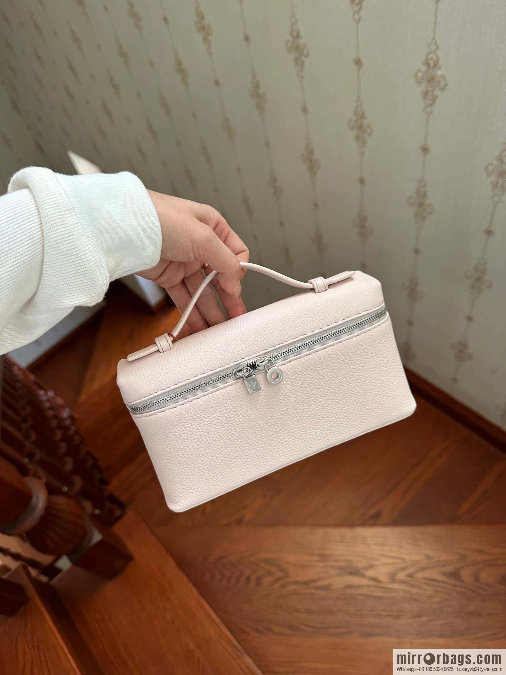 Loro Piana 2nd Generation Extra Pocket L19 Clutch Bag FAN4046 Marble Powder Silver Buckle