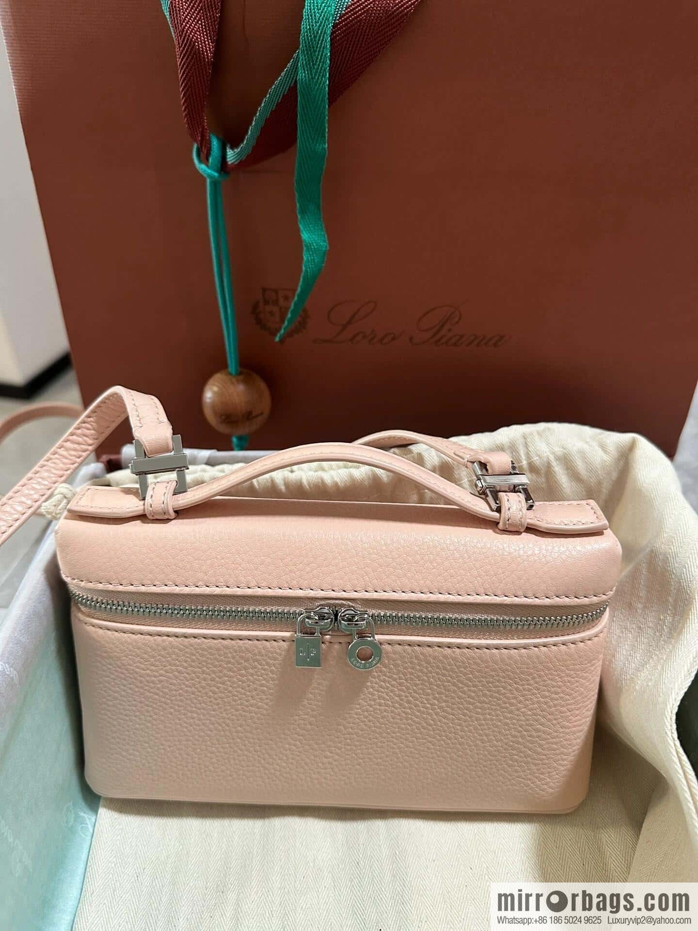 Loro Piana 2nd Generation Extra Pocket L19 Clutch Bag FAN4046 Marble Powder Silver Buckle
