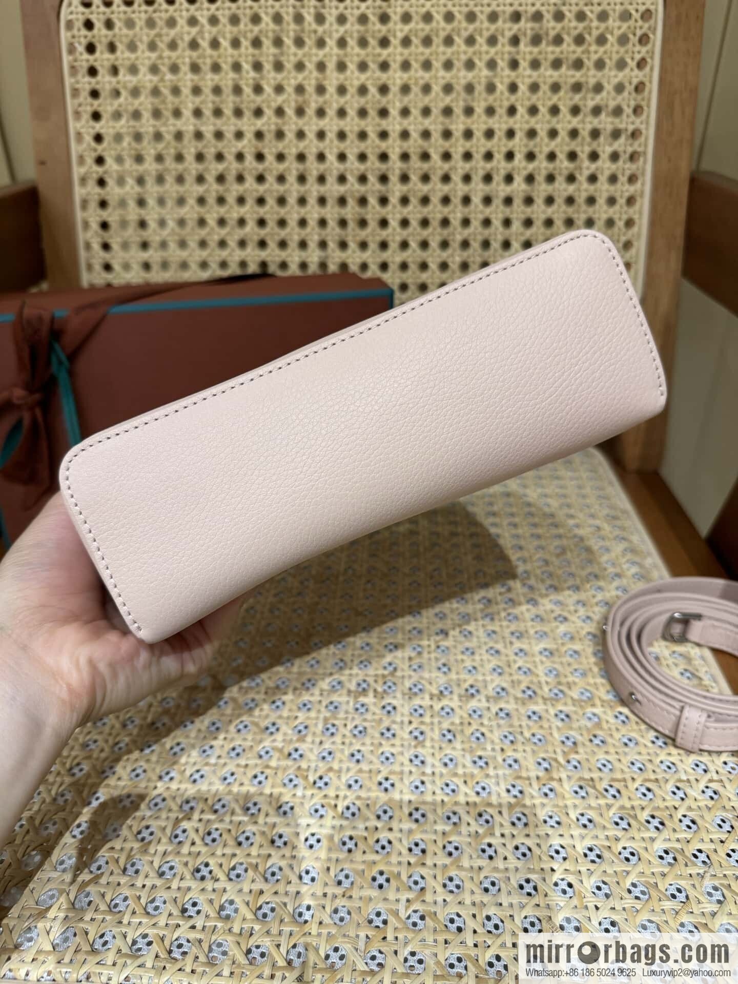 Loro Piana 2nd Generation Extra Pocket L19 Clutch Bag FAN4046 Marble Powder Silver Buckle