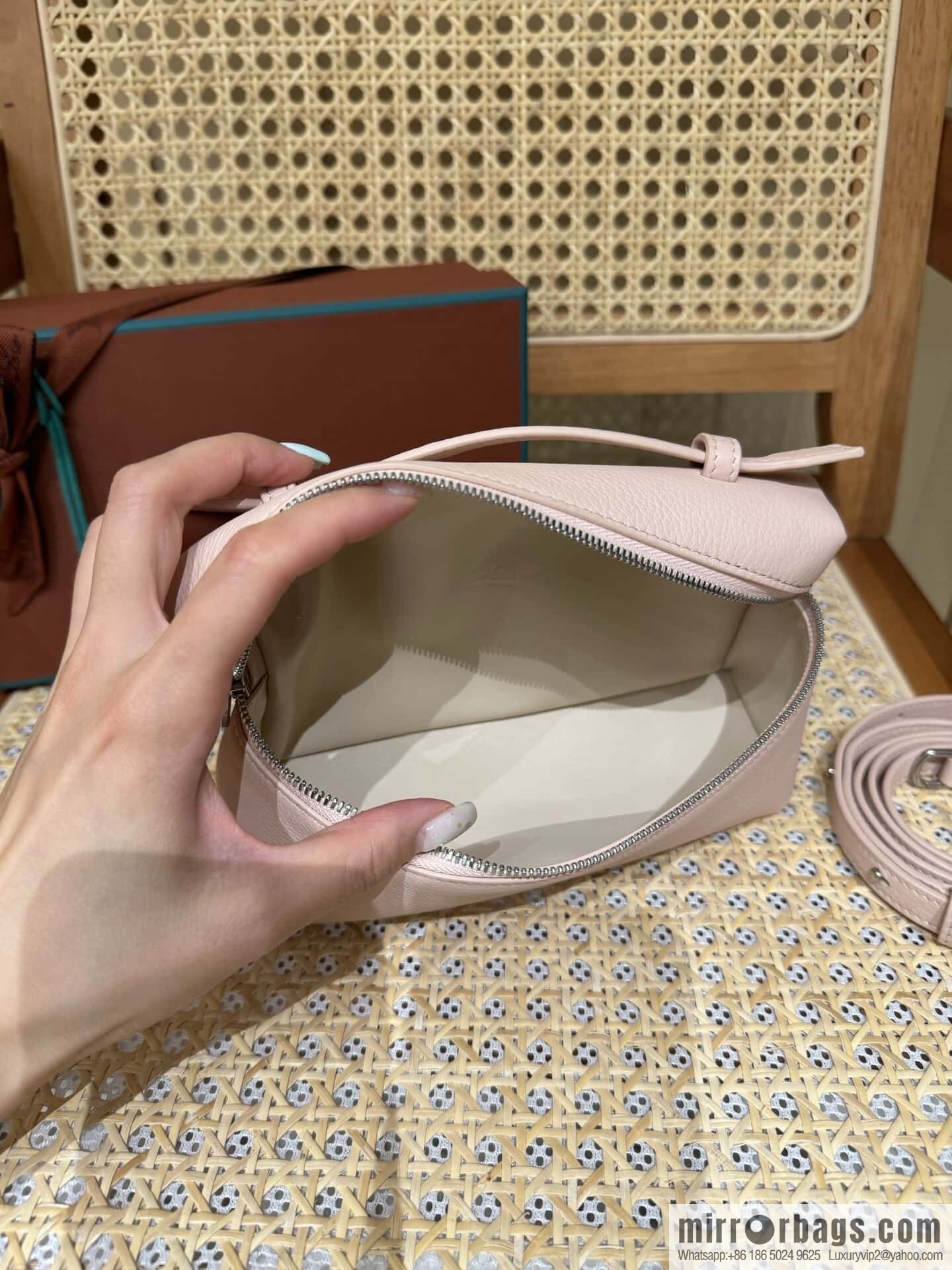 Loro Piana 2nd Generation Extra Pocket L19 Clutch Bag FAN4046 Marble Powder Silver Buckle
