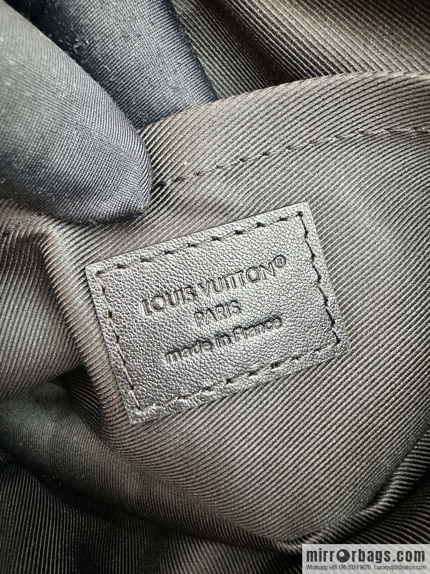 LV M14253 Trocadéro Wearable Wallet