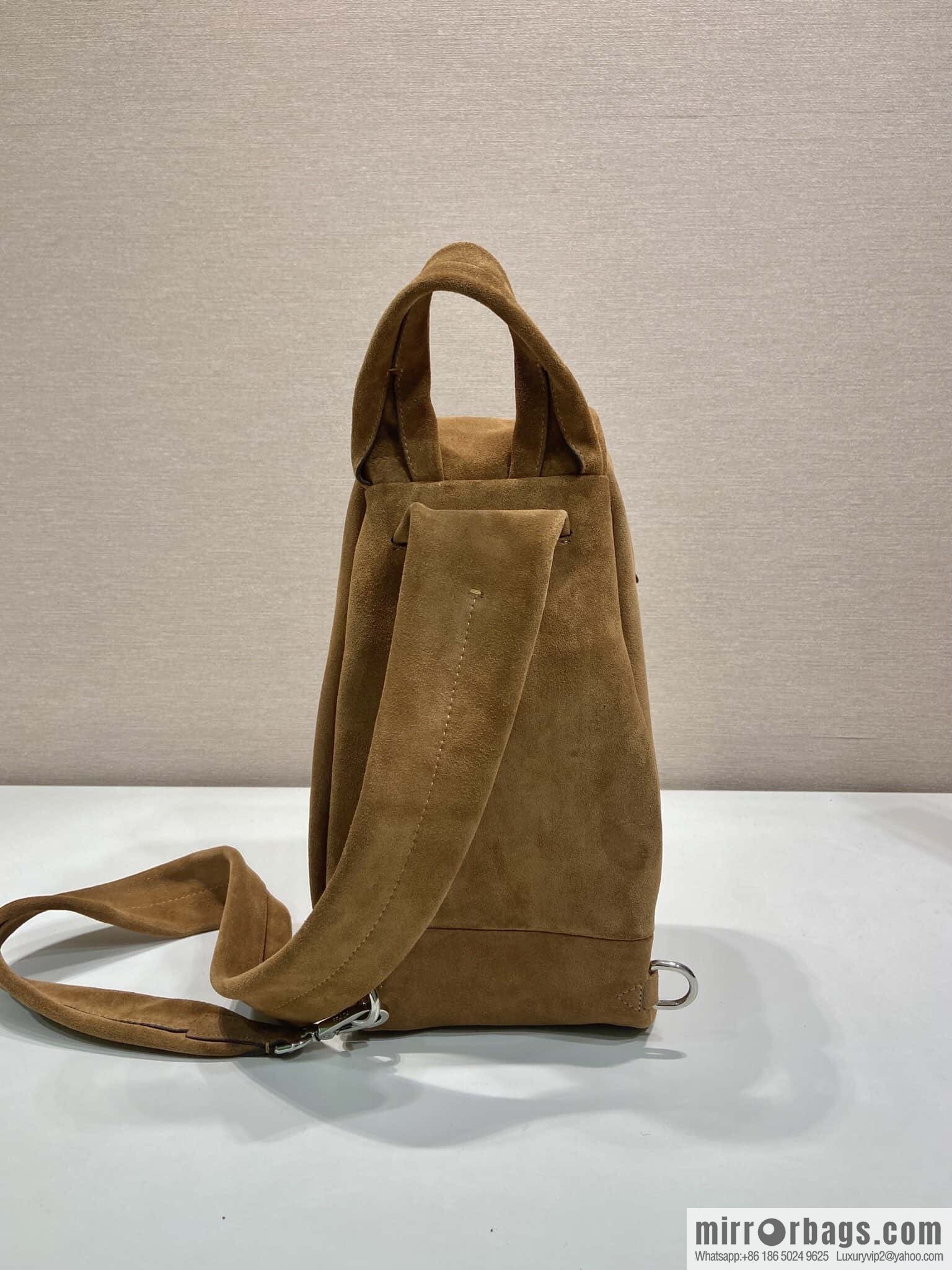 PRADA 🎉 new breast bag 🎉 2VZ114 suede🎉🎉