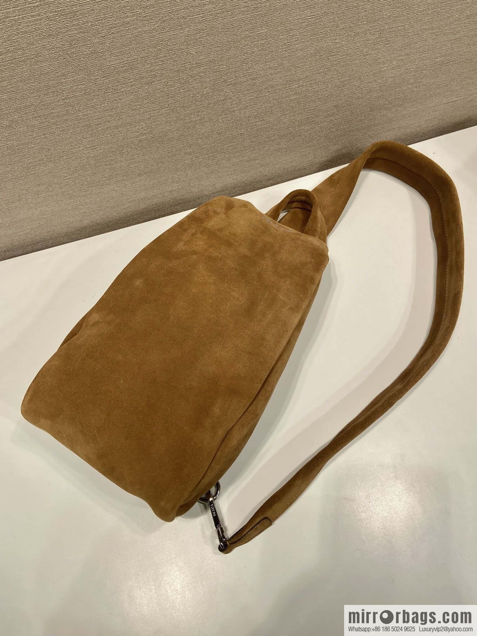 PRADA 🎉 new breast bag 🎉 2VZ114 suede🎉🎉