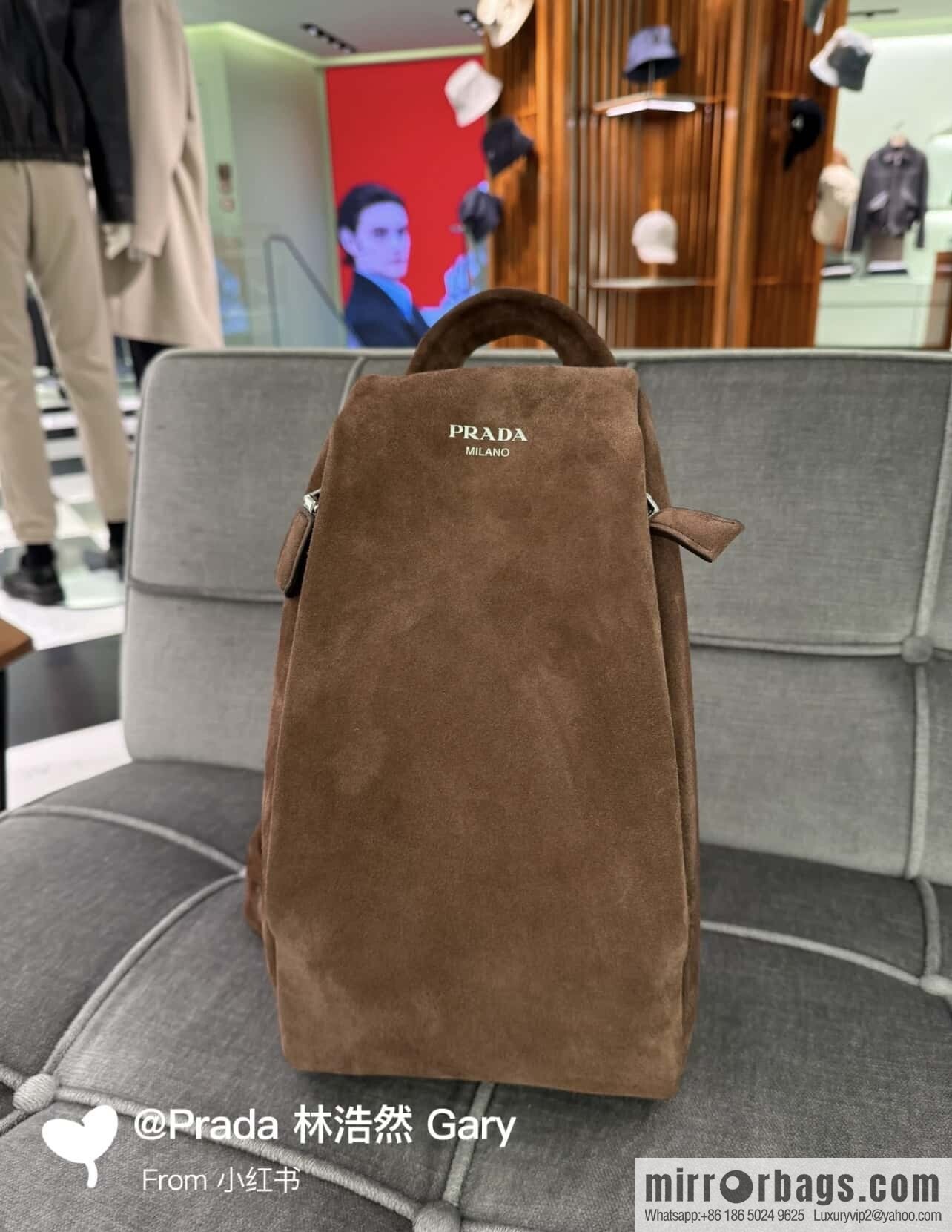 PRADA 🎉 new breast bag 🎉 2VZ114 suede🎉🎉