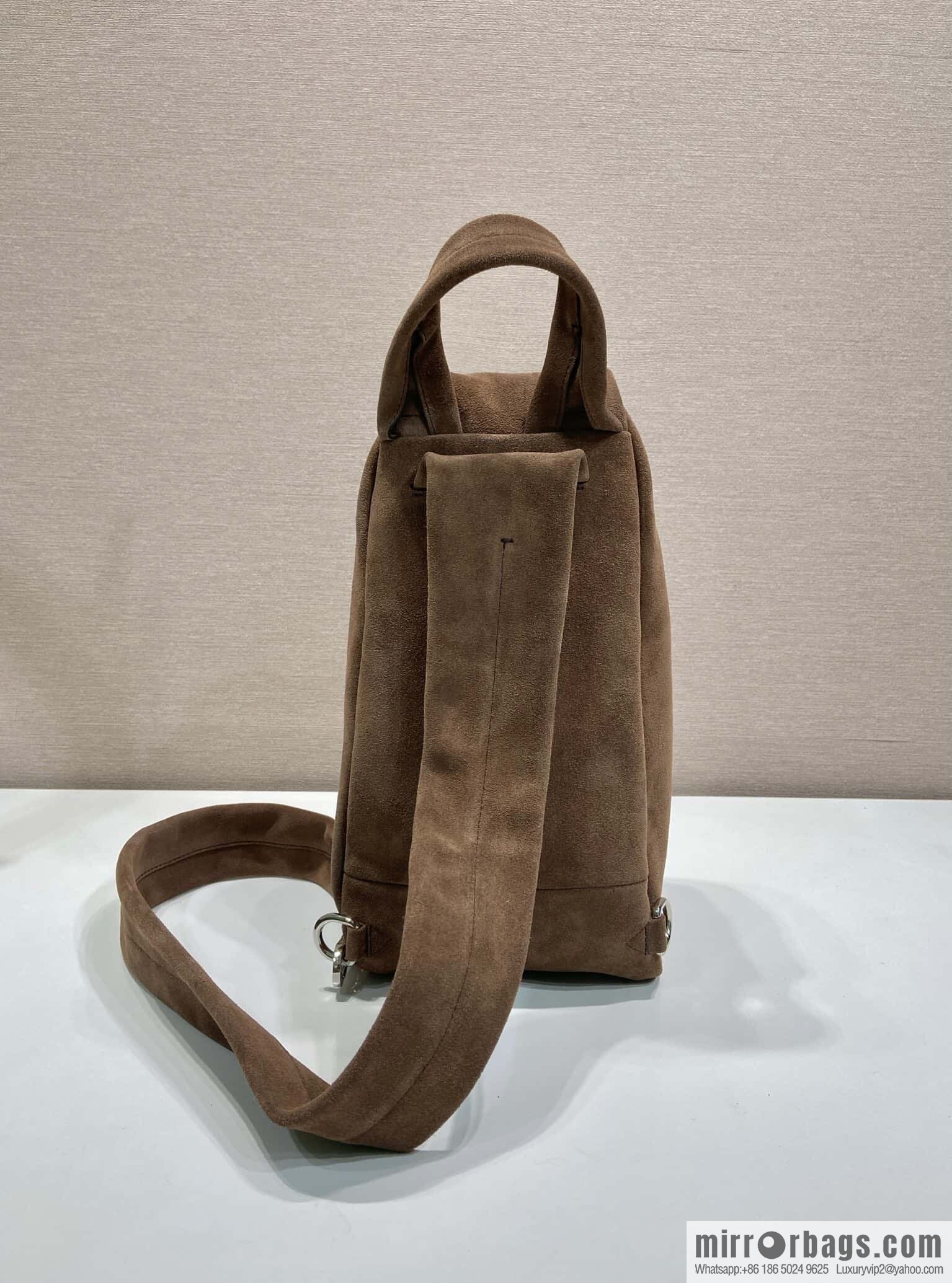 PRADA 🎉 new breast bag 🎉 2VZ114 suede🎉🎉