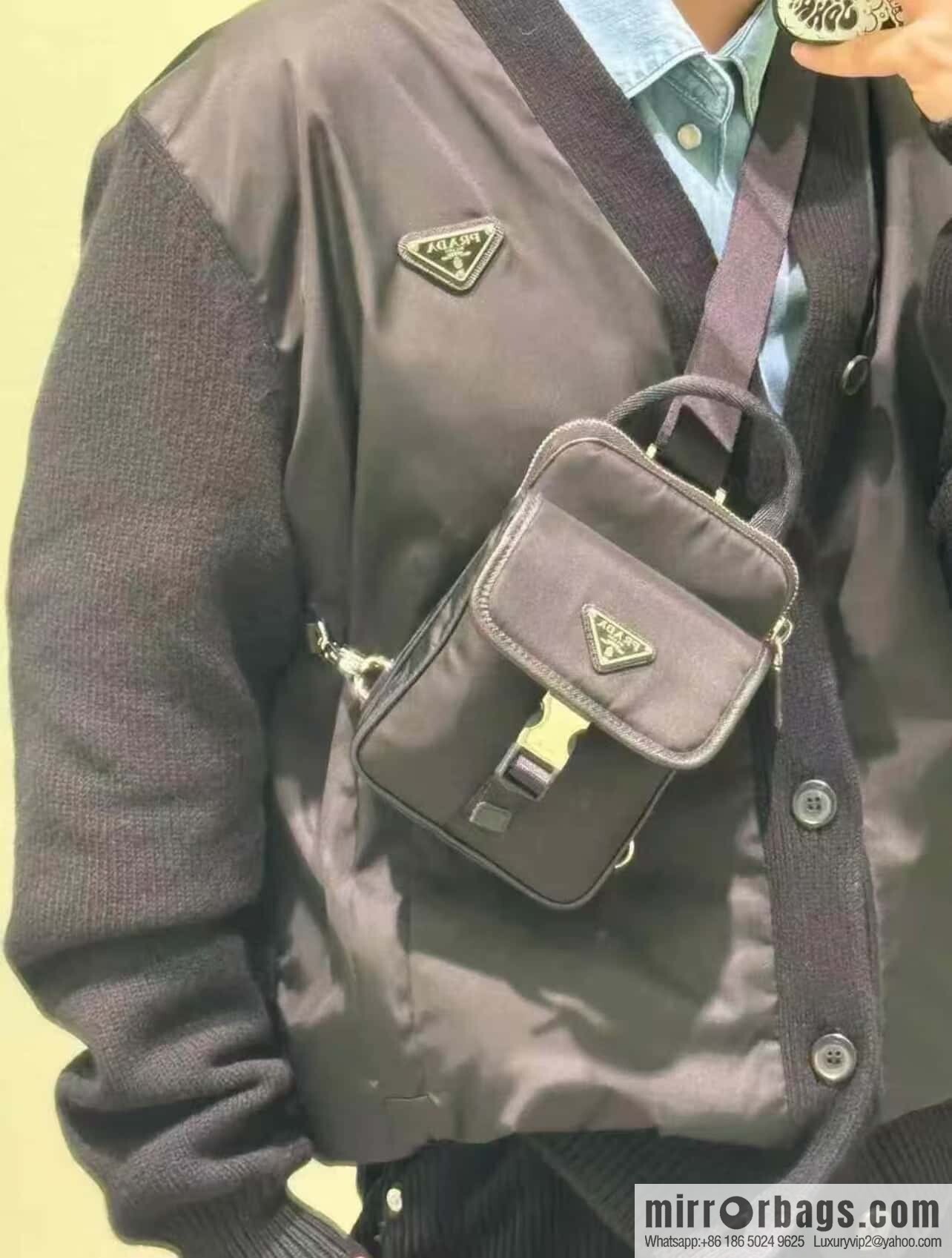 PRADA 🎉 new mobile phone breast bag 🎉 2ZH194🎉🎉