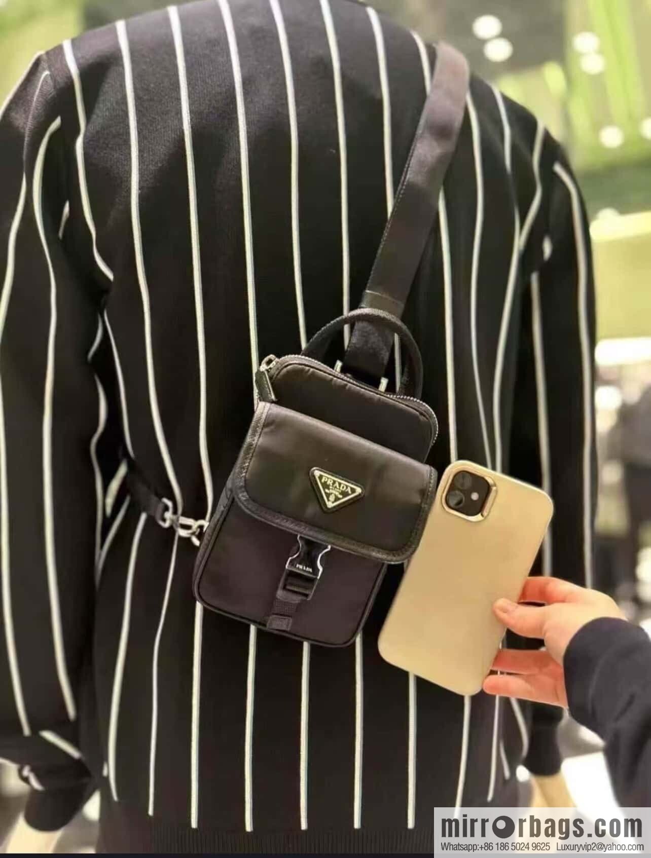 PRADA 🎉 new mobile phone breast bag 🎉 2ZH194🎉🎉