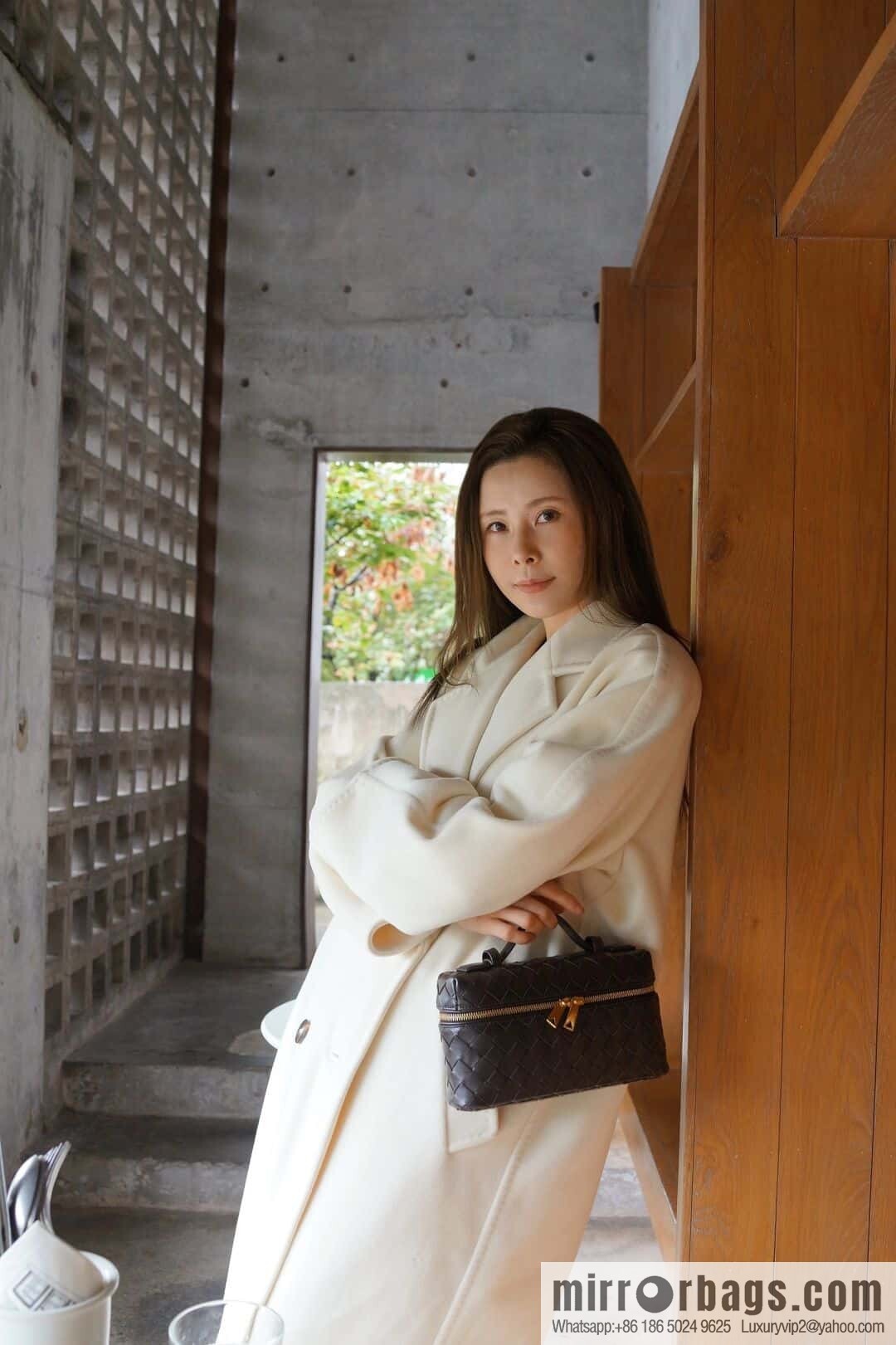 BV Bang Bang Vanity 789109 Chocolate Brown
