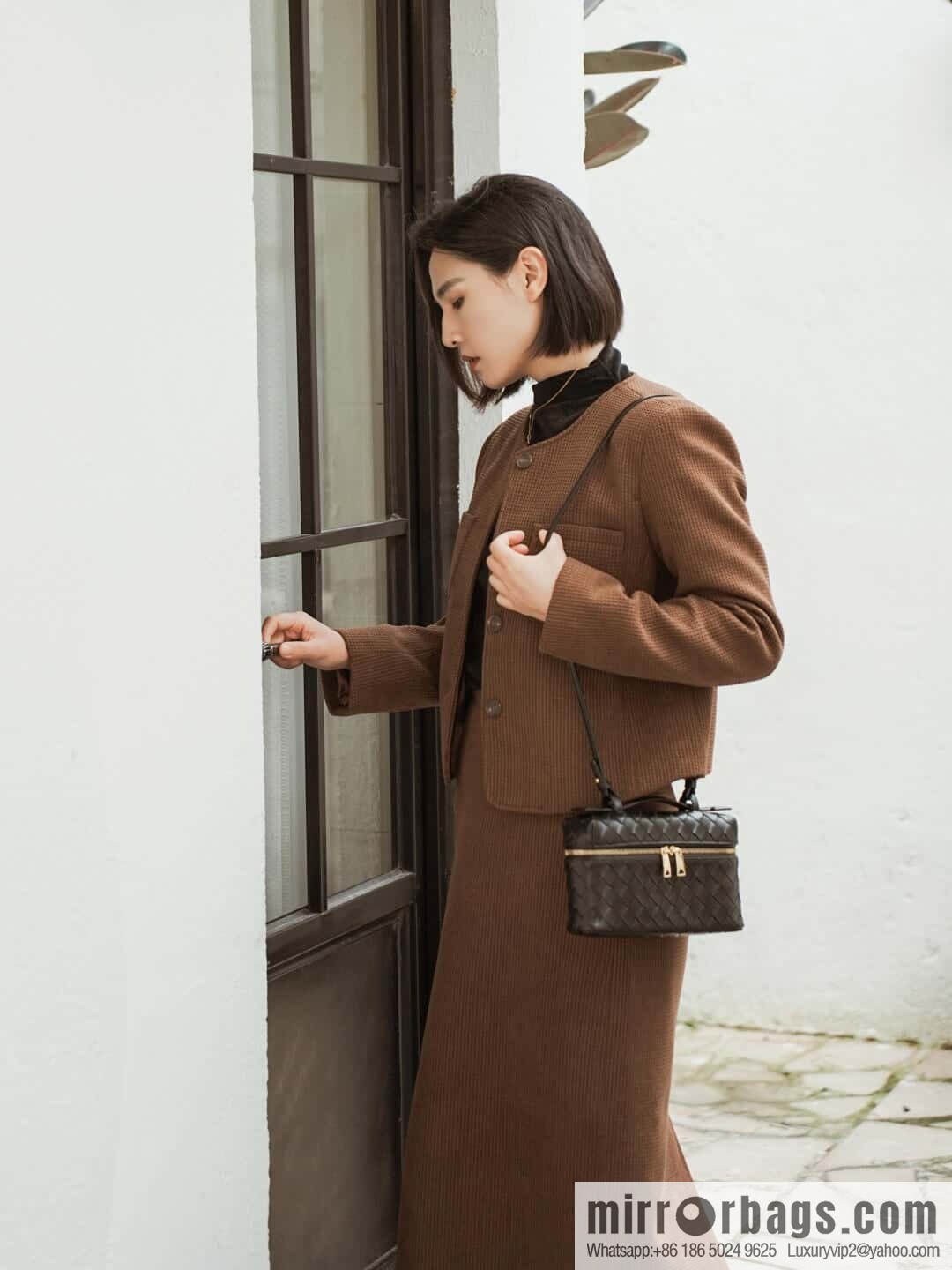BV Bang Bang Vanity 789109 Chocolate Brown