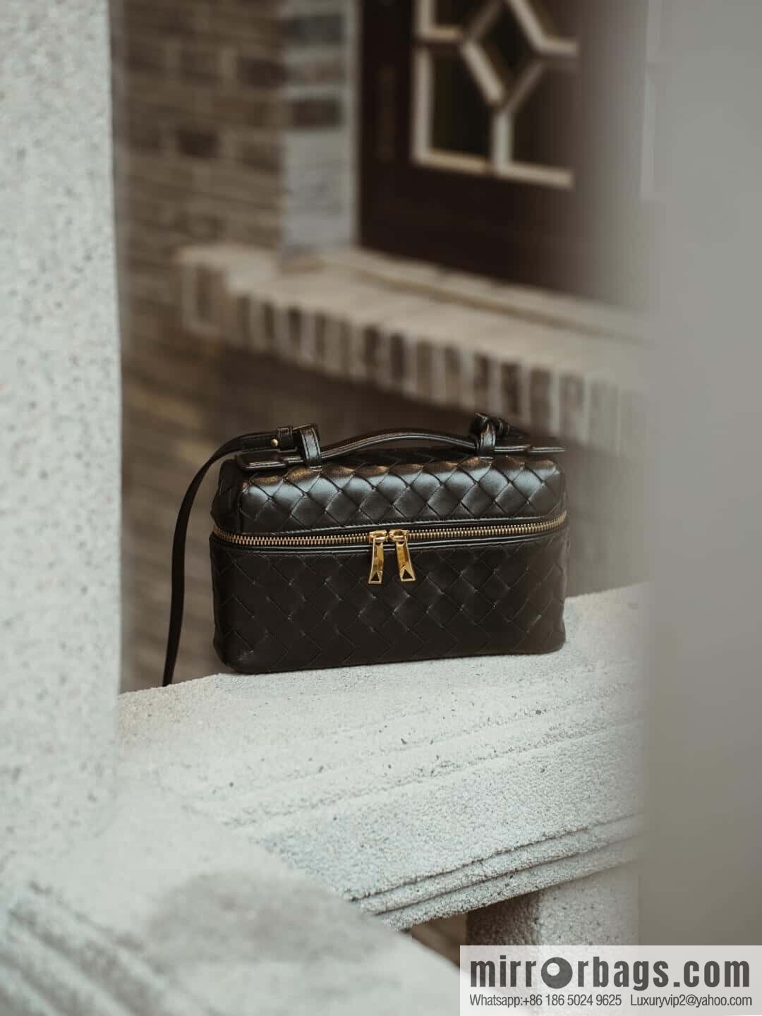 BV Bang Bang Vanity 789109 Chocolate Brown