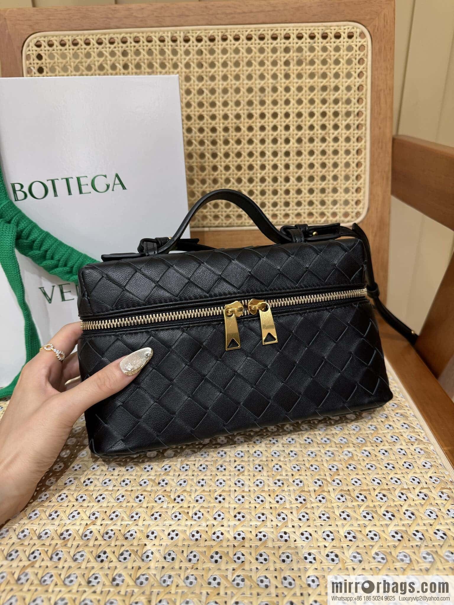 BV Bang Bang Vanity 789109 Black