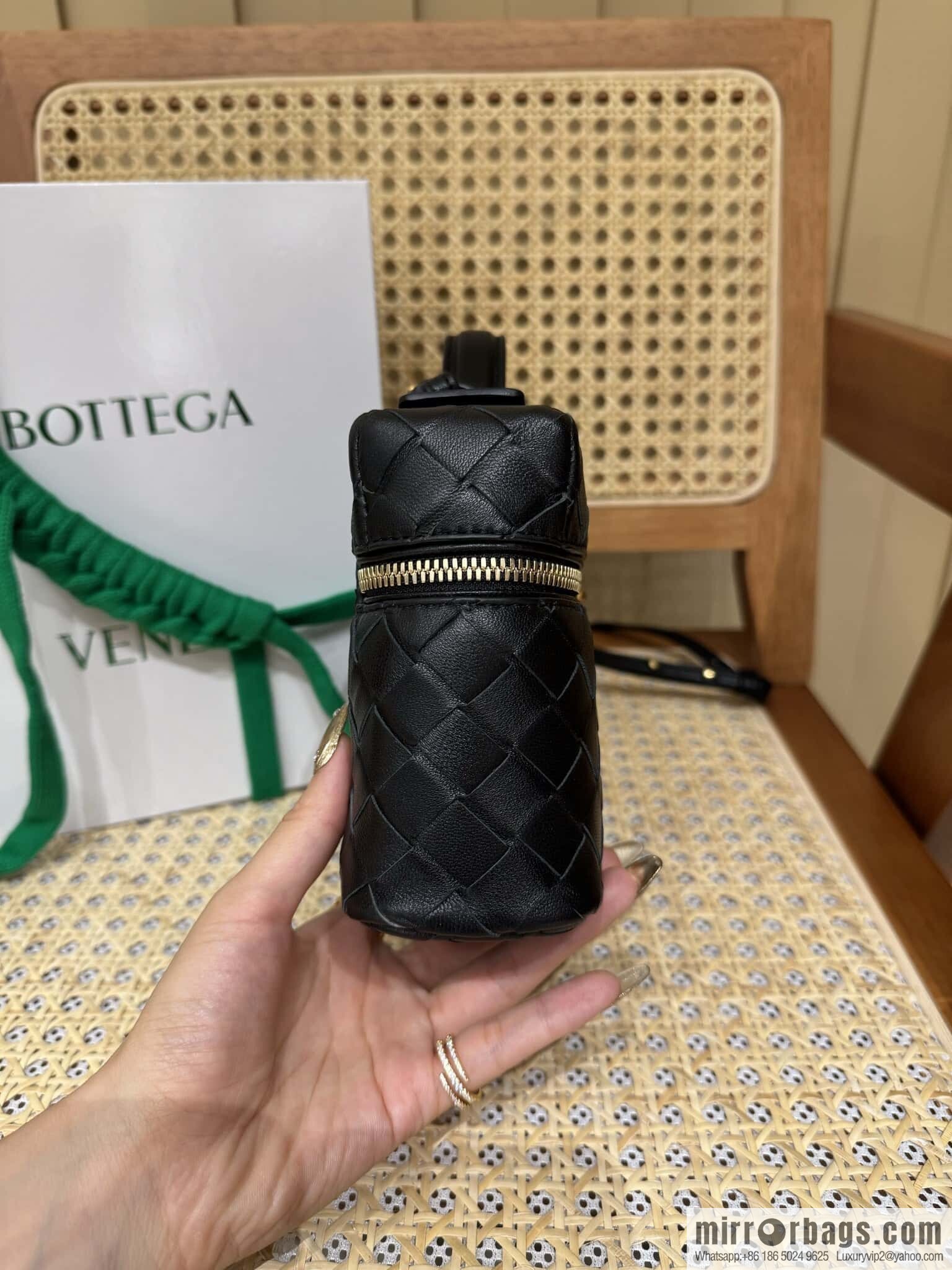BV Bang Bang Vanity 789109 Black