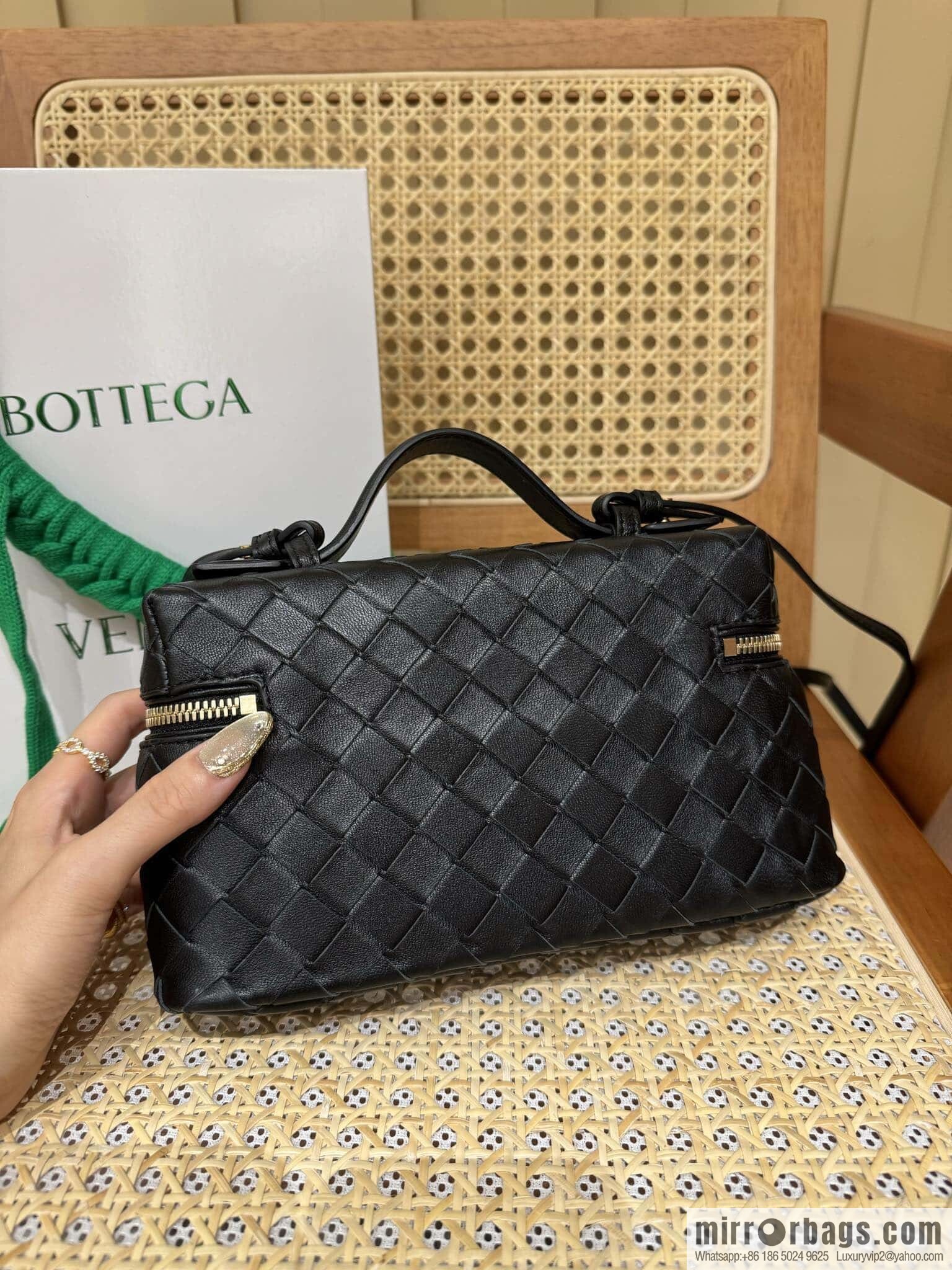 BV Bang Bang Vanity 789109 Black