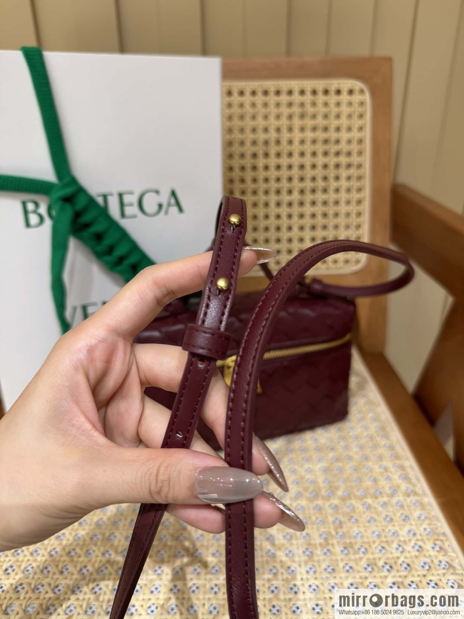 BV Bang Bang Vanity 789109 Barolo
