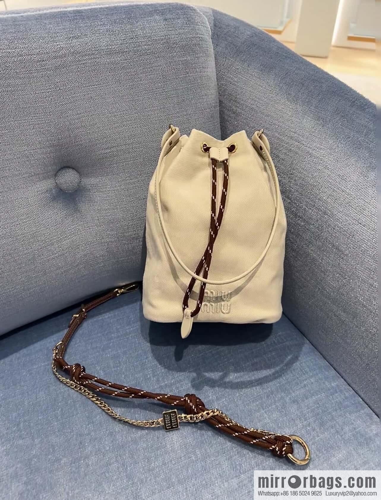 MIUMIU 🎉 new bucket bag 🎉 5NR038 🎉🎉 white
