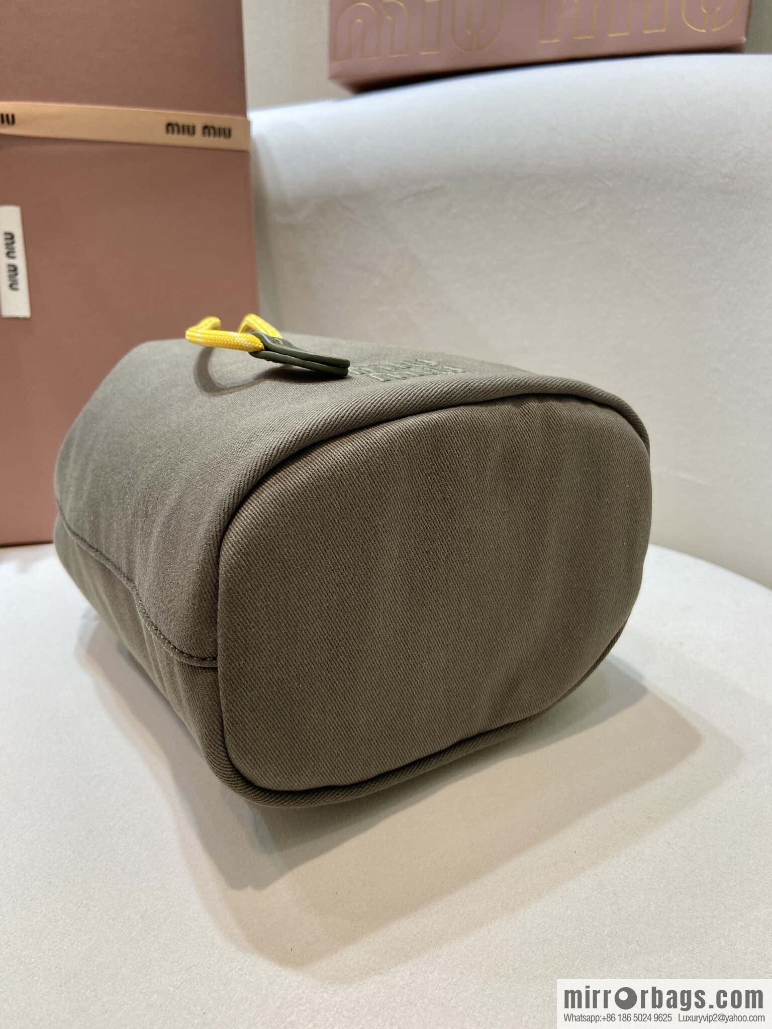 MIUMIU 🎉 new bucket bag 🎉 5NR038 🎉🎉 green