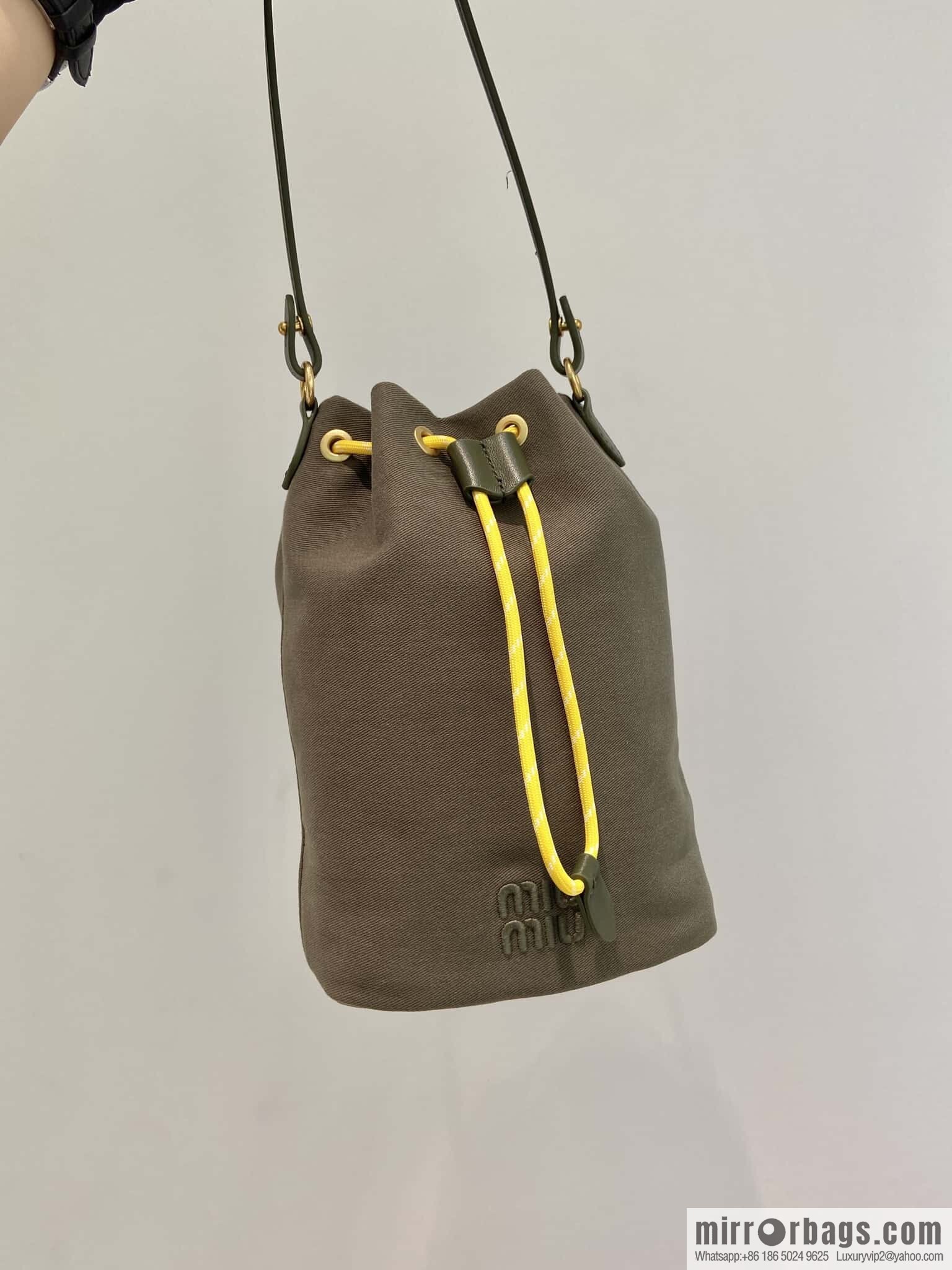 MIUMIU 🎉 new bucket bag 🎉 5NR038 🎉🎉 green