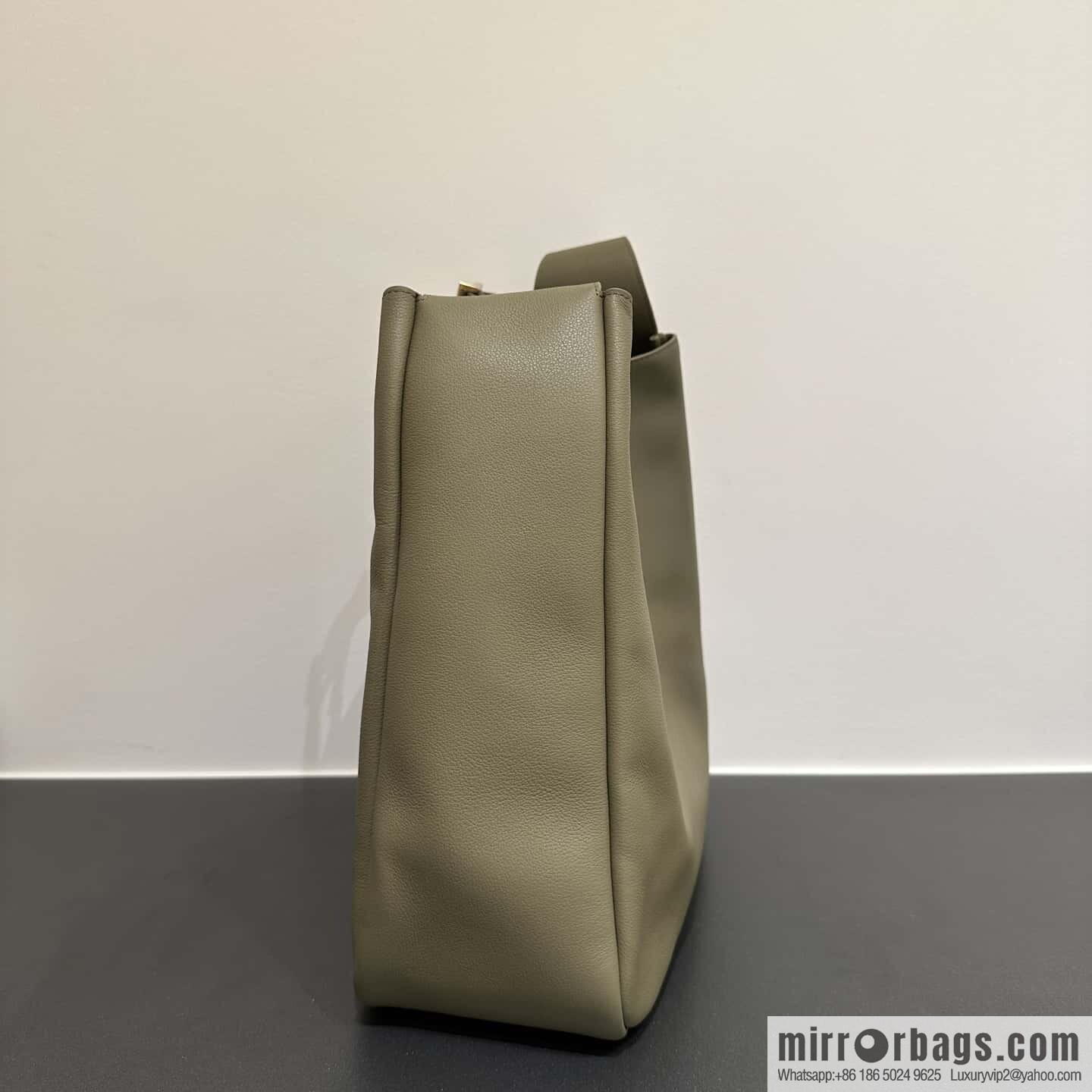 YSL 🆕 large [wheat green] 753837