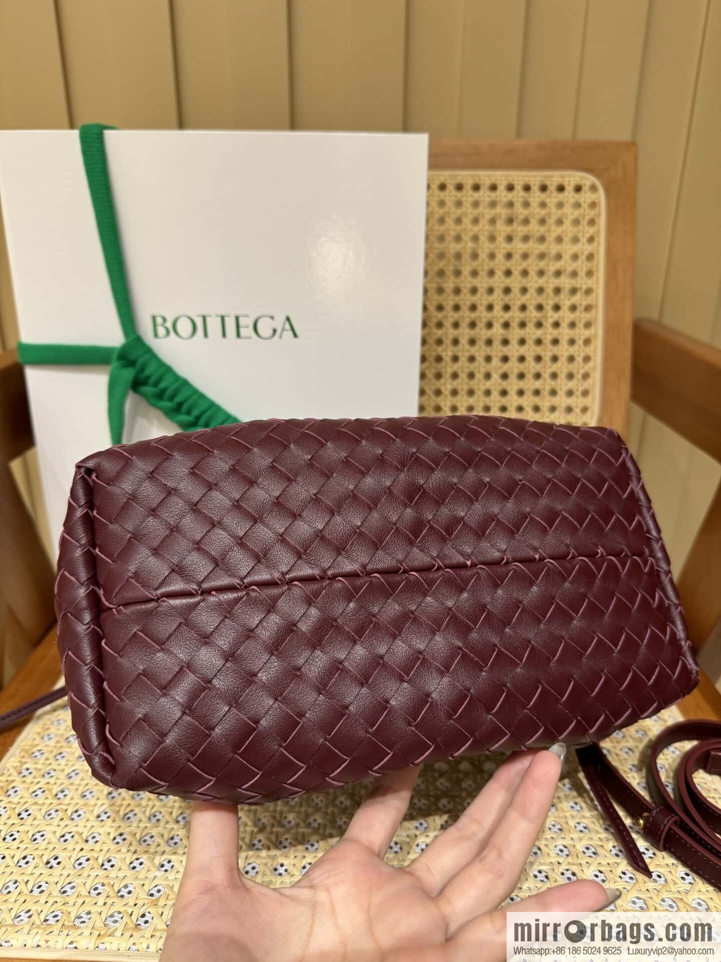BV small Pinacoteca tote bag, Barolo burgundy 819004