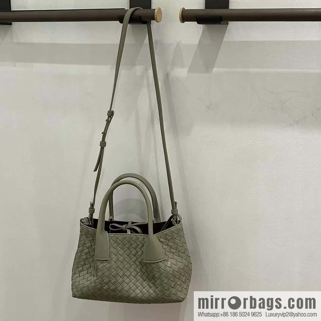 BV small Pinacoteca tote bag, travertine green 819004