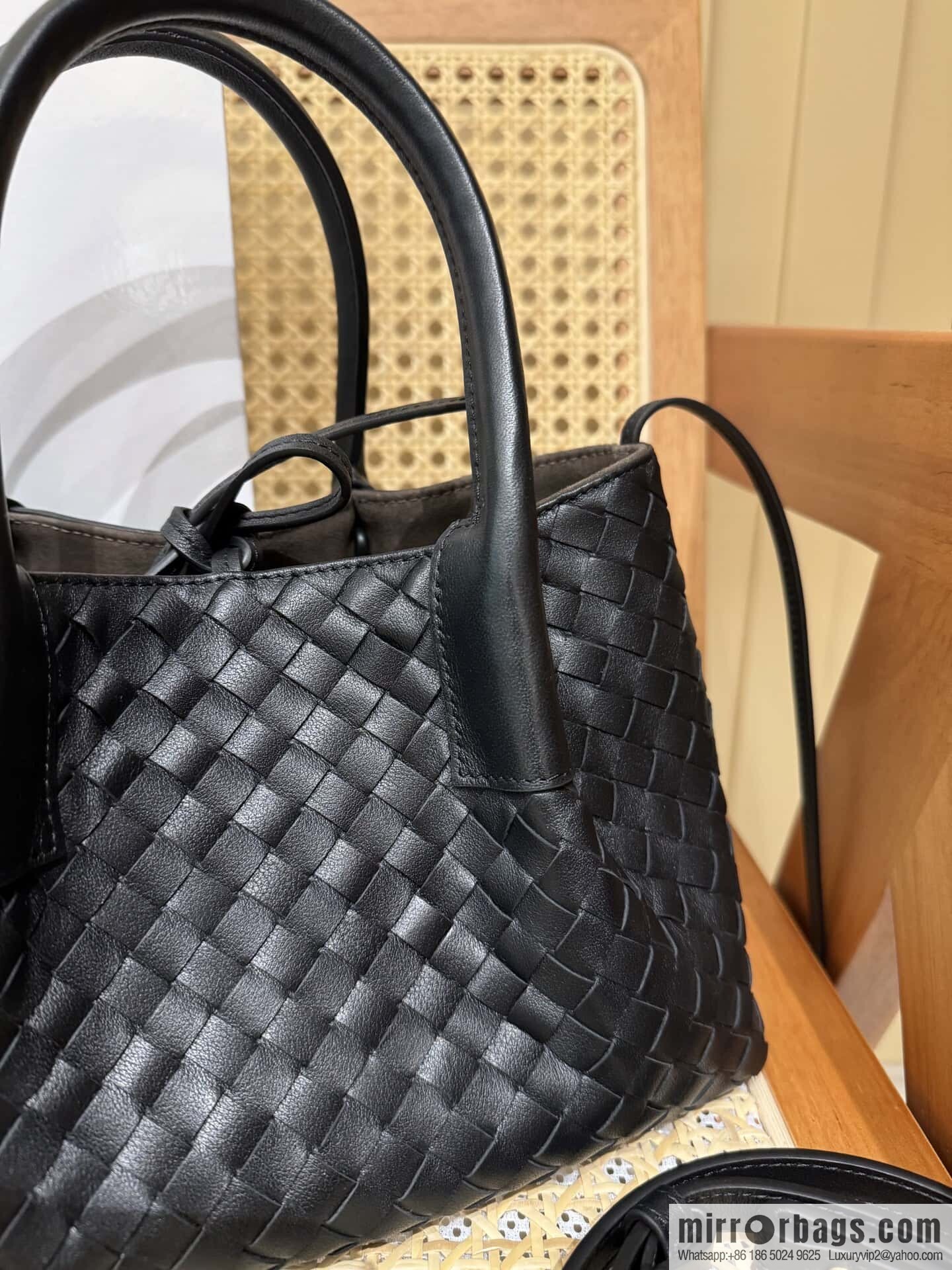 BV small Pinacoteca tote bag, black 819004
