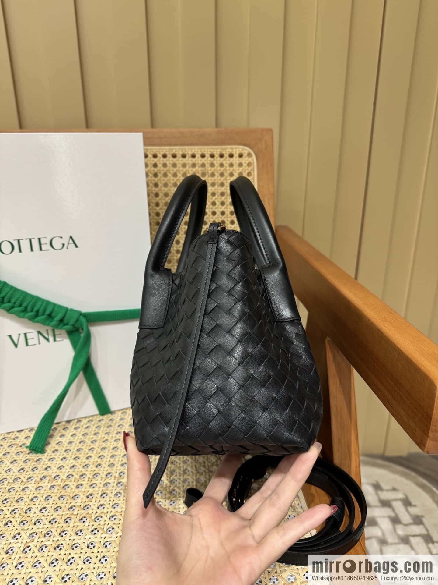 BV small Pinacoteca tote bag, black 819004
