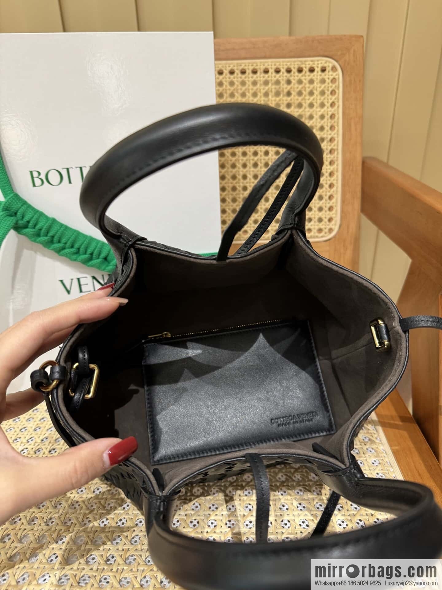 BV small Pinacoteca tote bag, black 819004