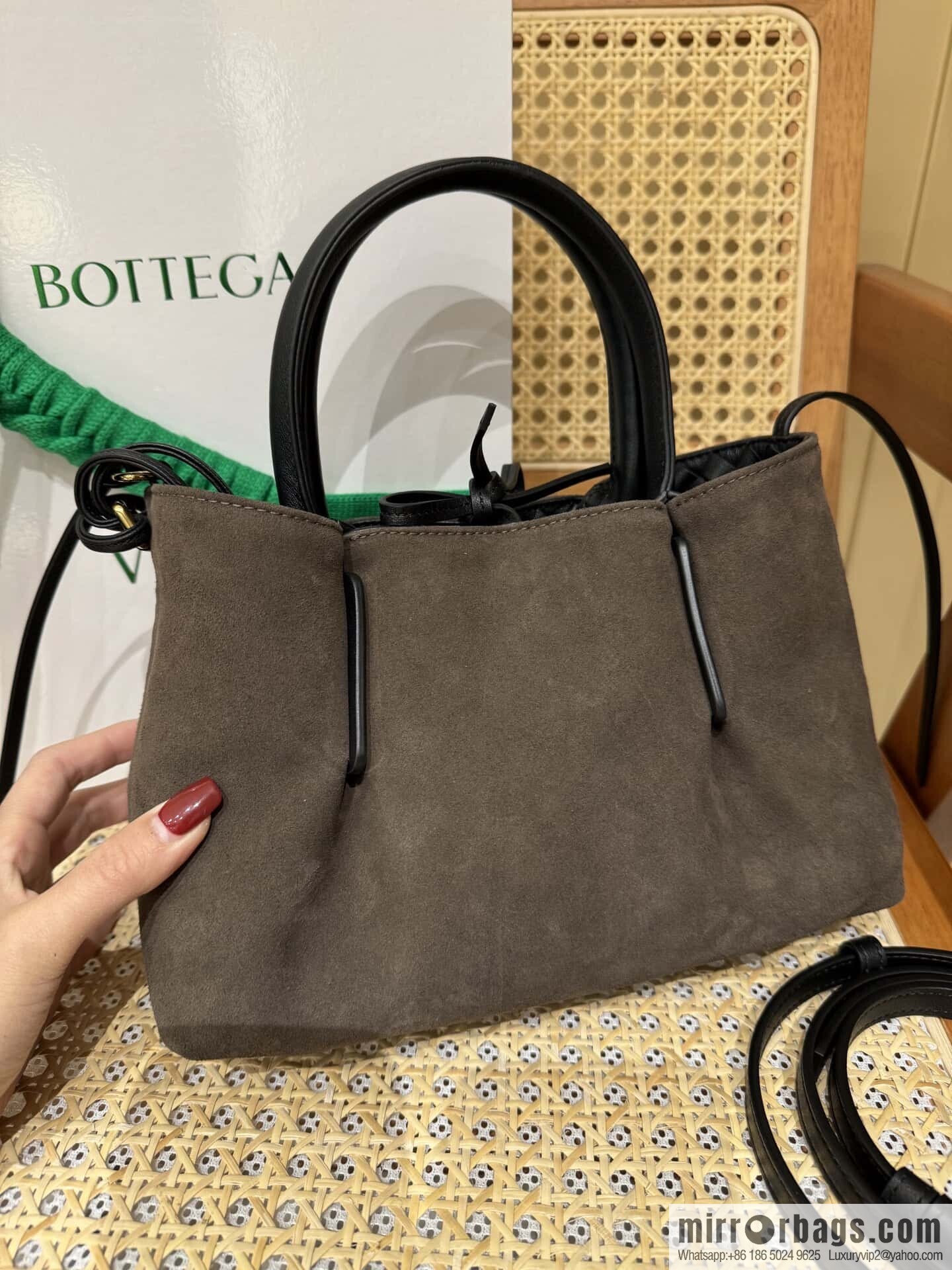 BV small Pinacoteca tote bag, black 819004