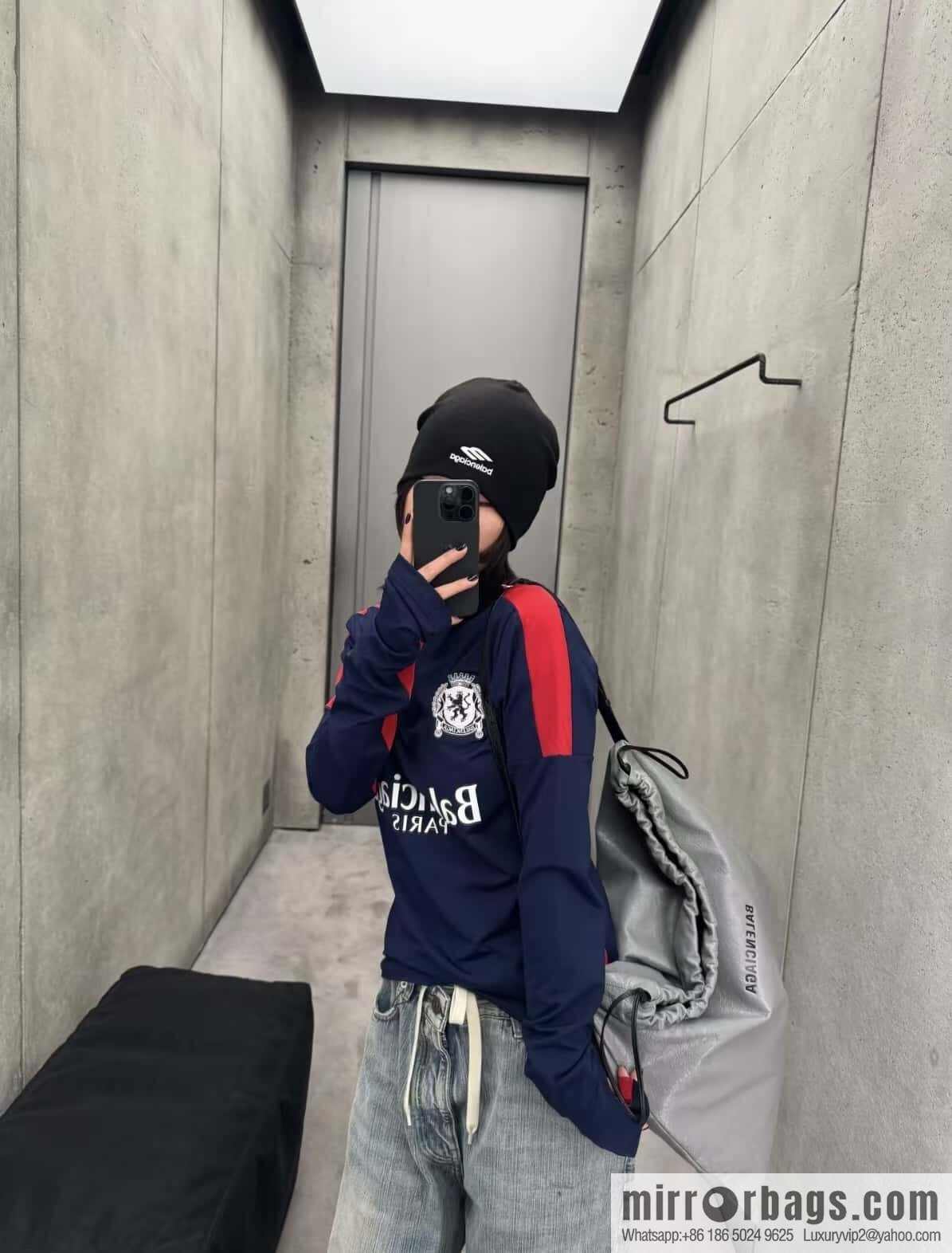 Balenciaga dust bag bag 811082 grey