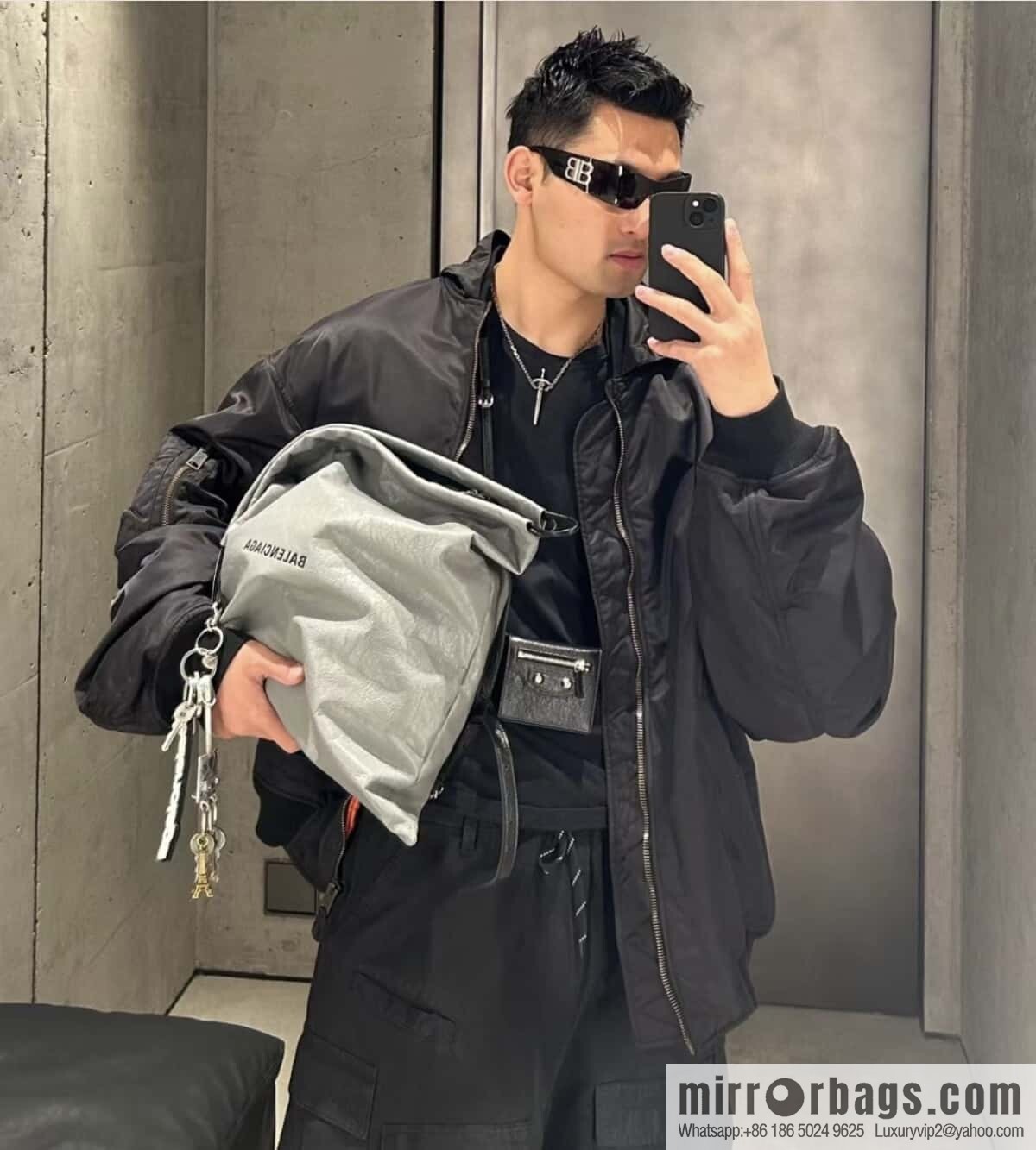 Balenciaga dust bag bag 811082 grey