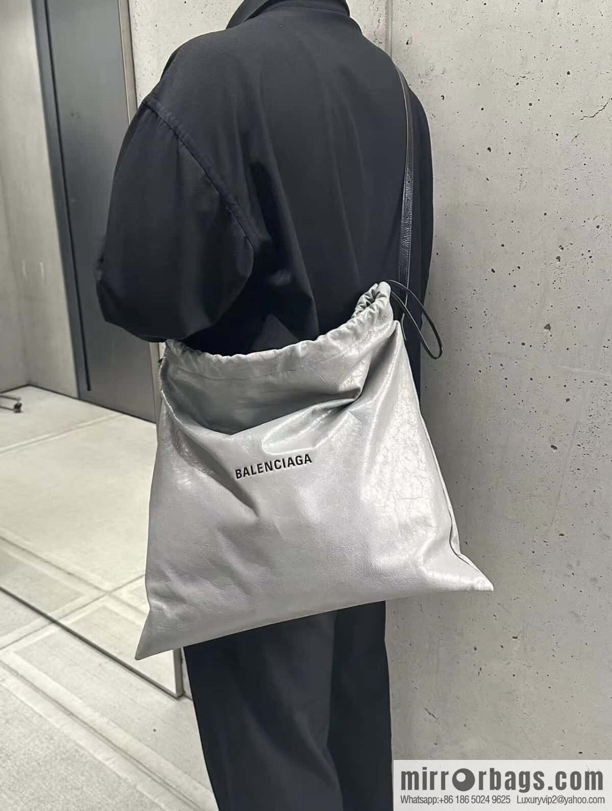 Balenciaga dust bag bag 811082 grey