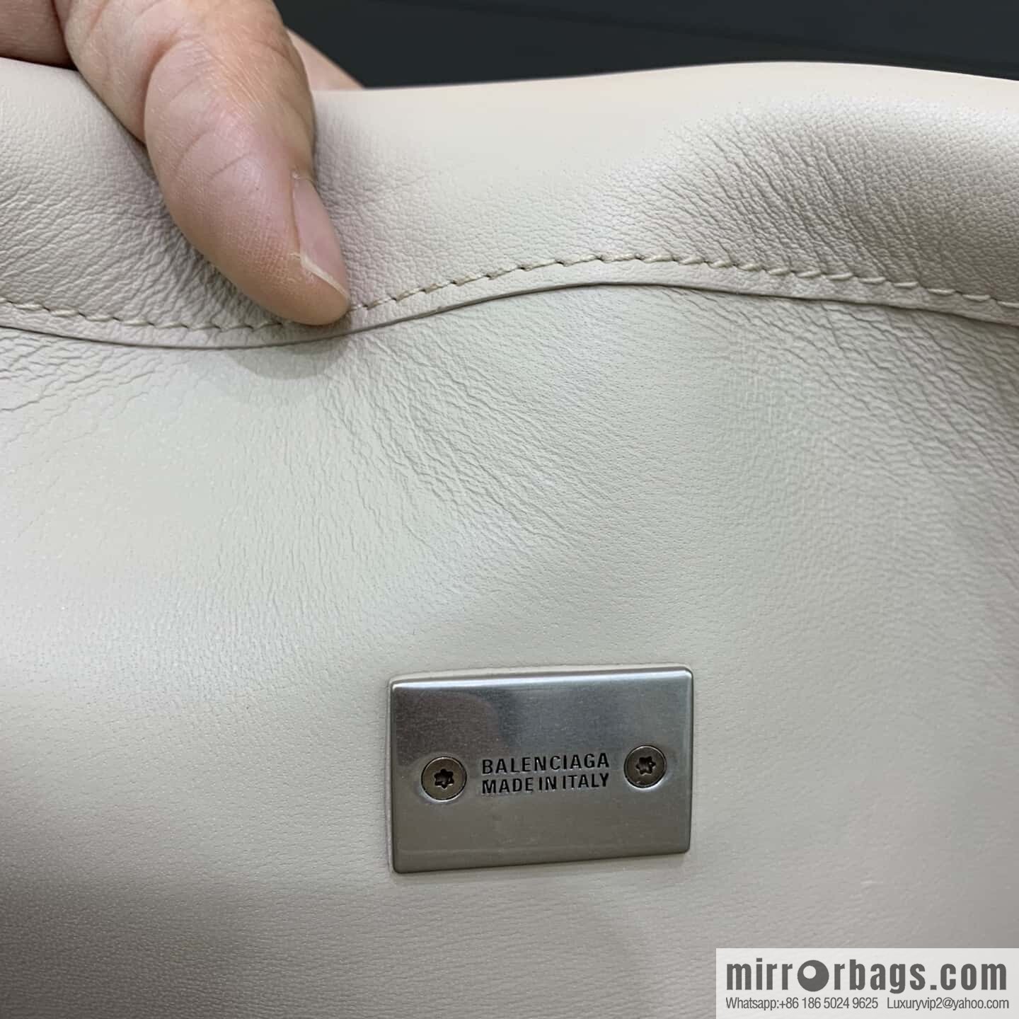 Balenciaga's new Bel Air Clutch flip clutch bag 843943 [light pink]