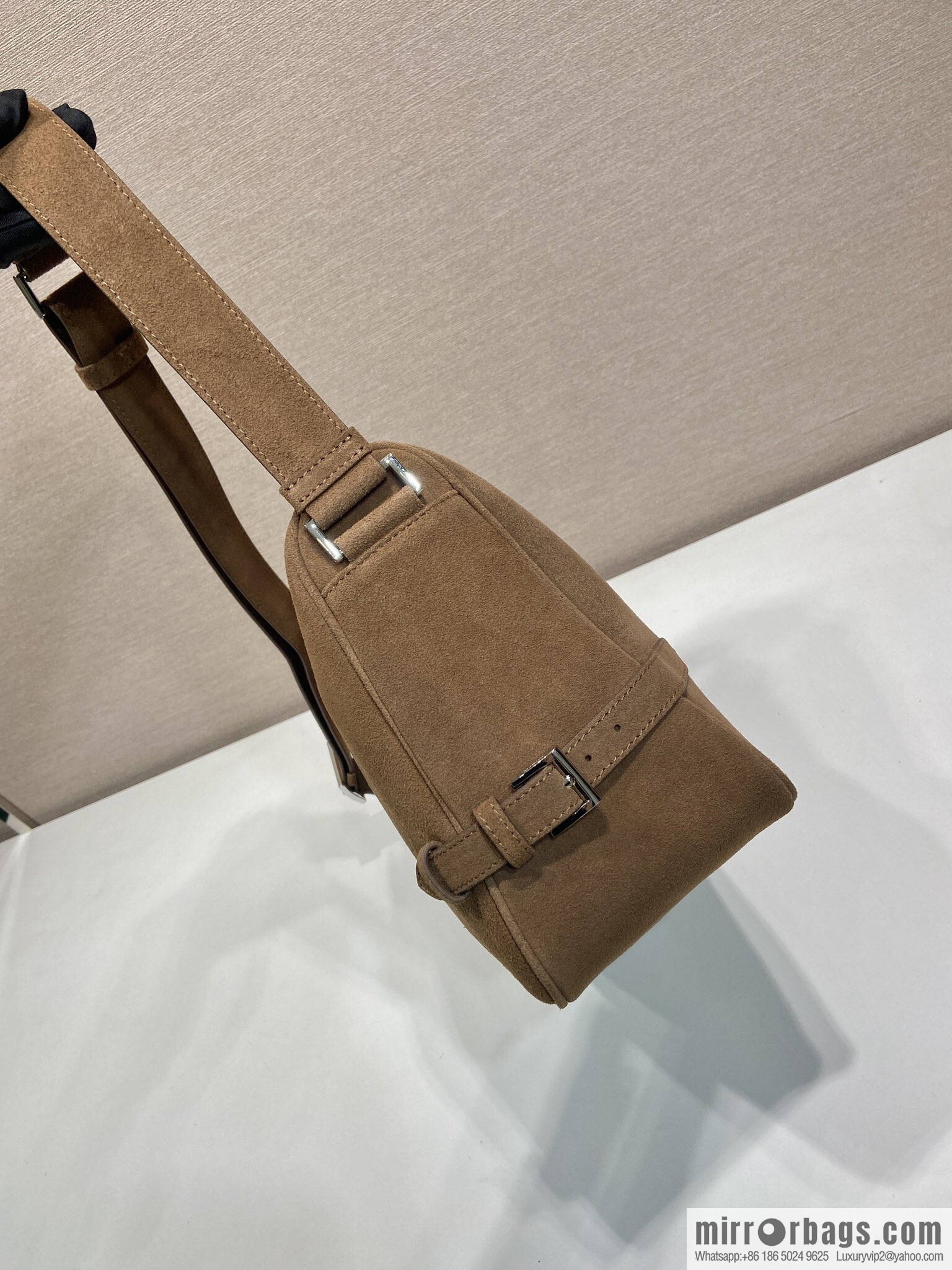 PRADA new mailman bag 2VH187 leather