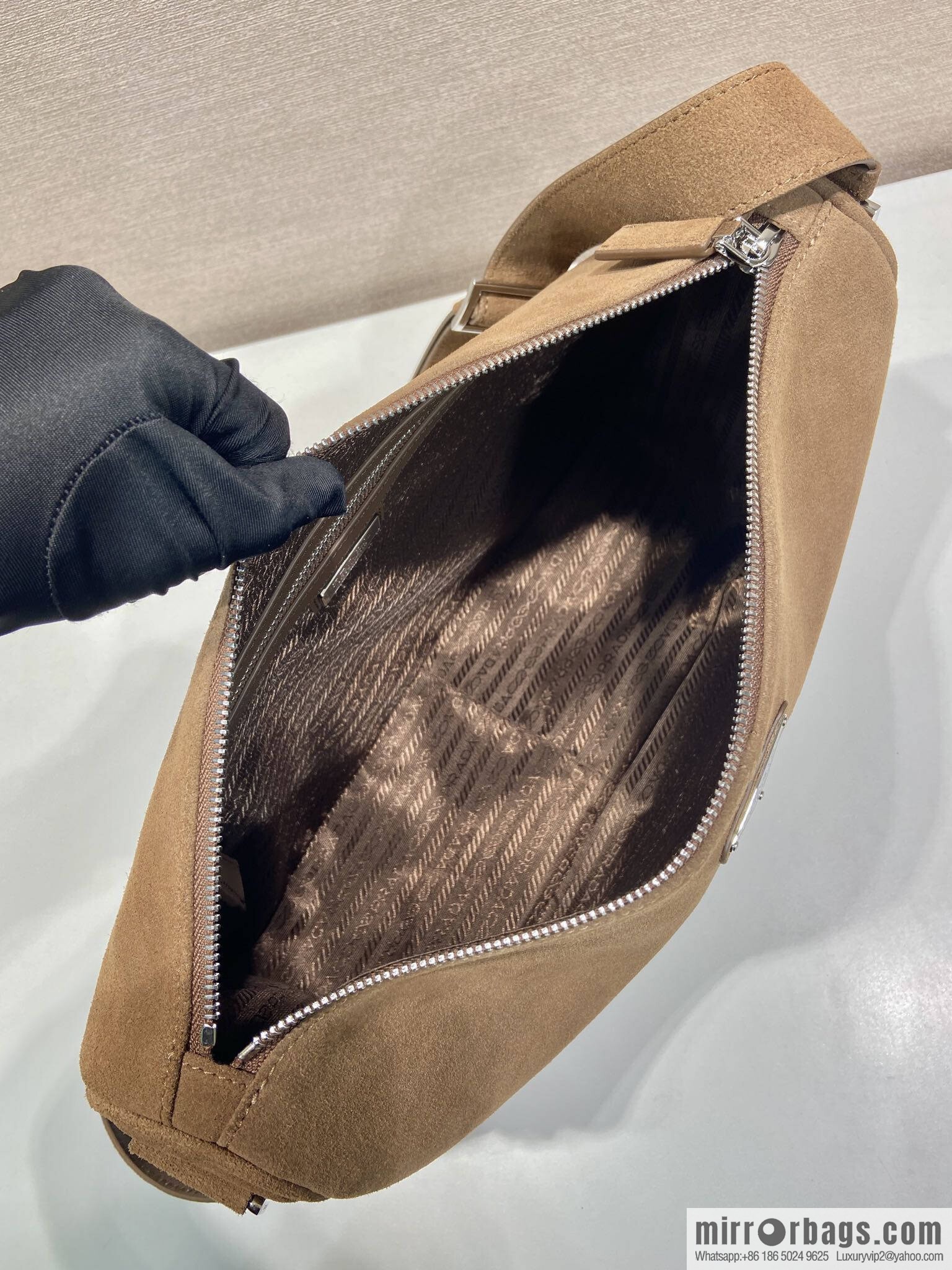 PRADA new mailman bag 2VH187 leather