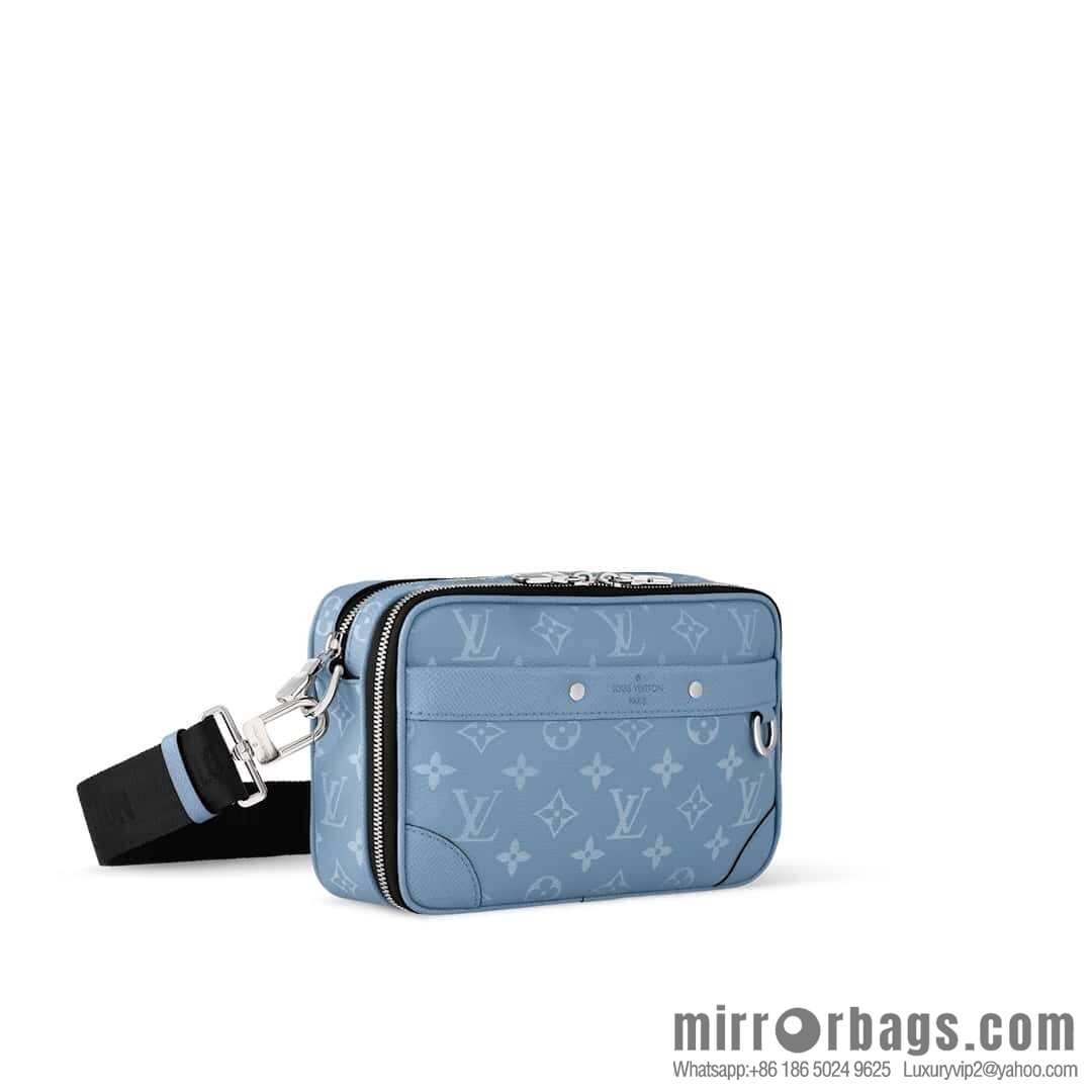 [Boutique‑grade] M14073 light blue, men's bag messenger bag ALPHA messenger bag