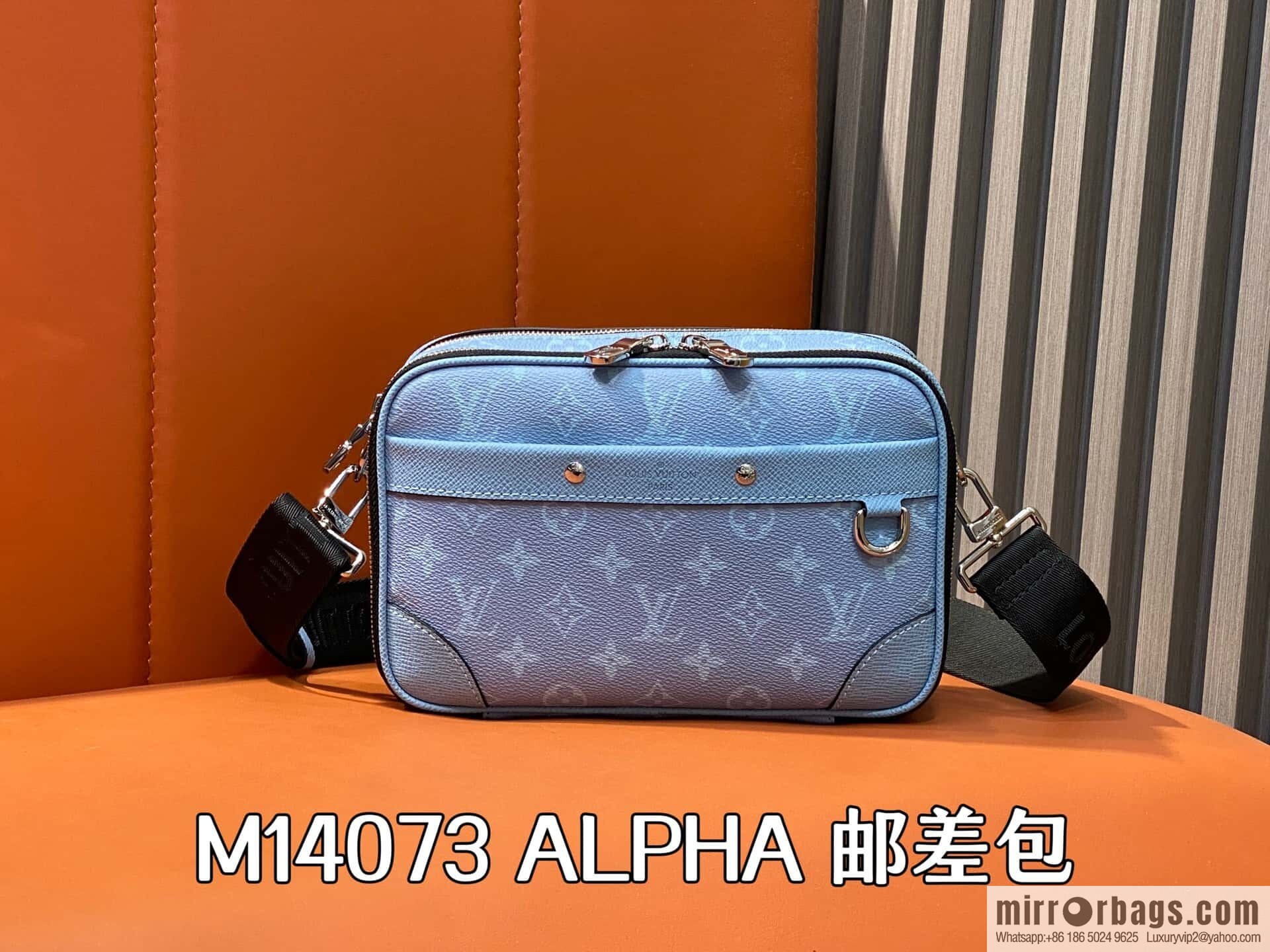 [Boutique‑grade] M14073 light blue, men's bag messenger bag ALPHA messenger bag