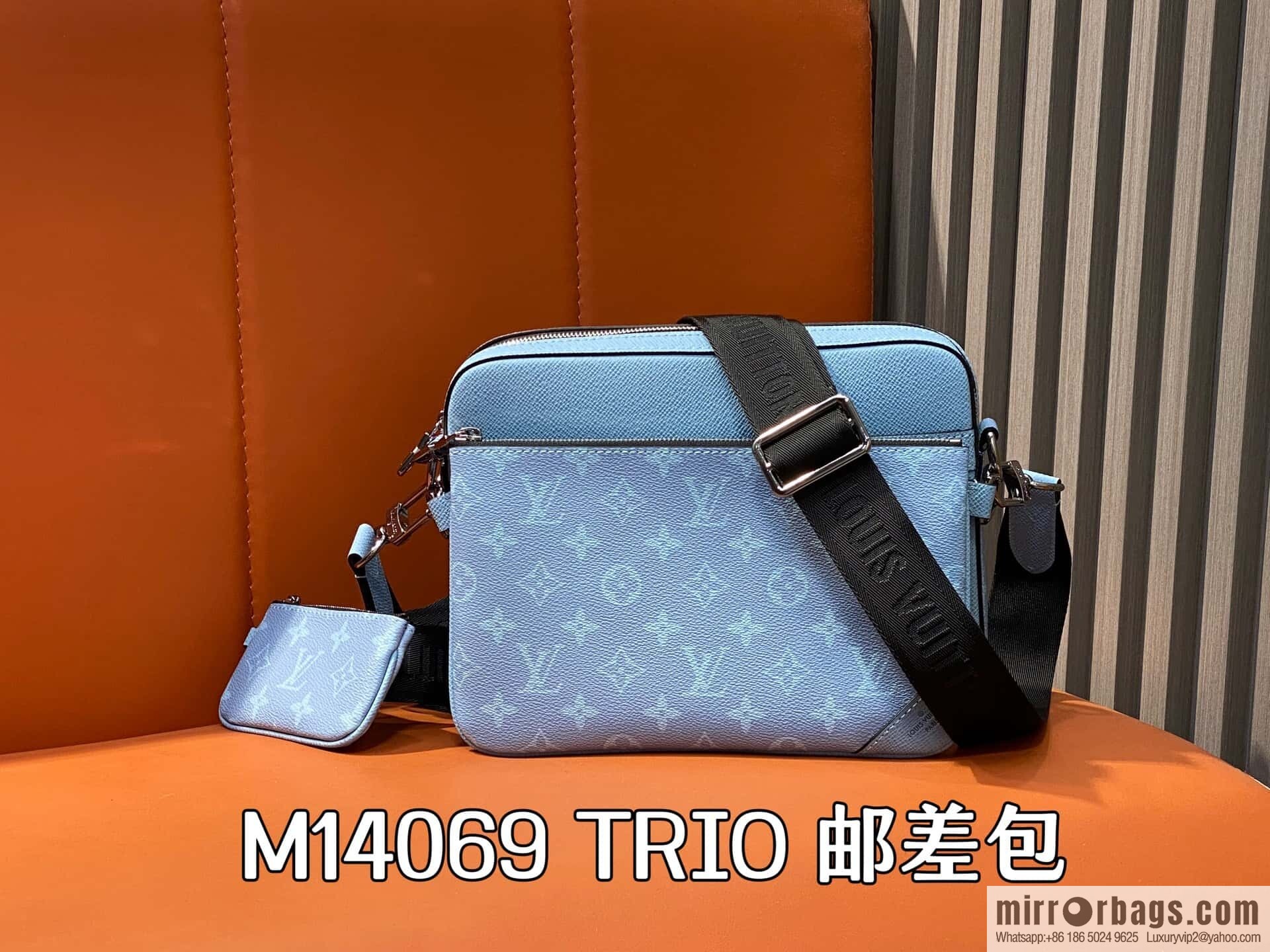 [Boutique‑grade] M14069 light blue, men's bag messenger bag three-piece TRIO messenger bag