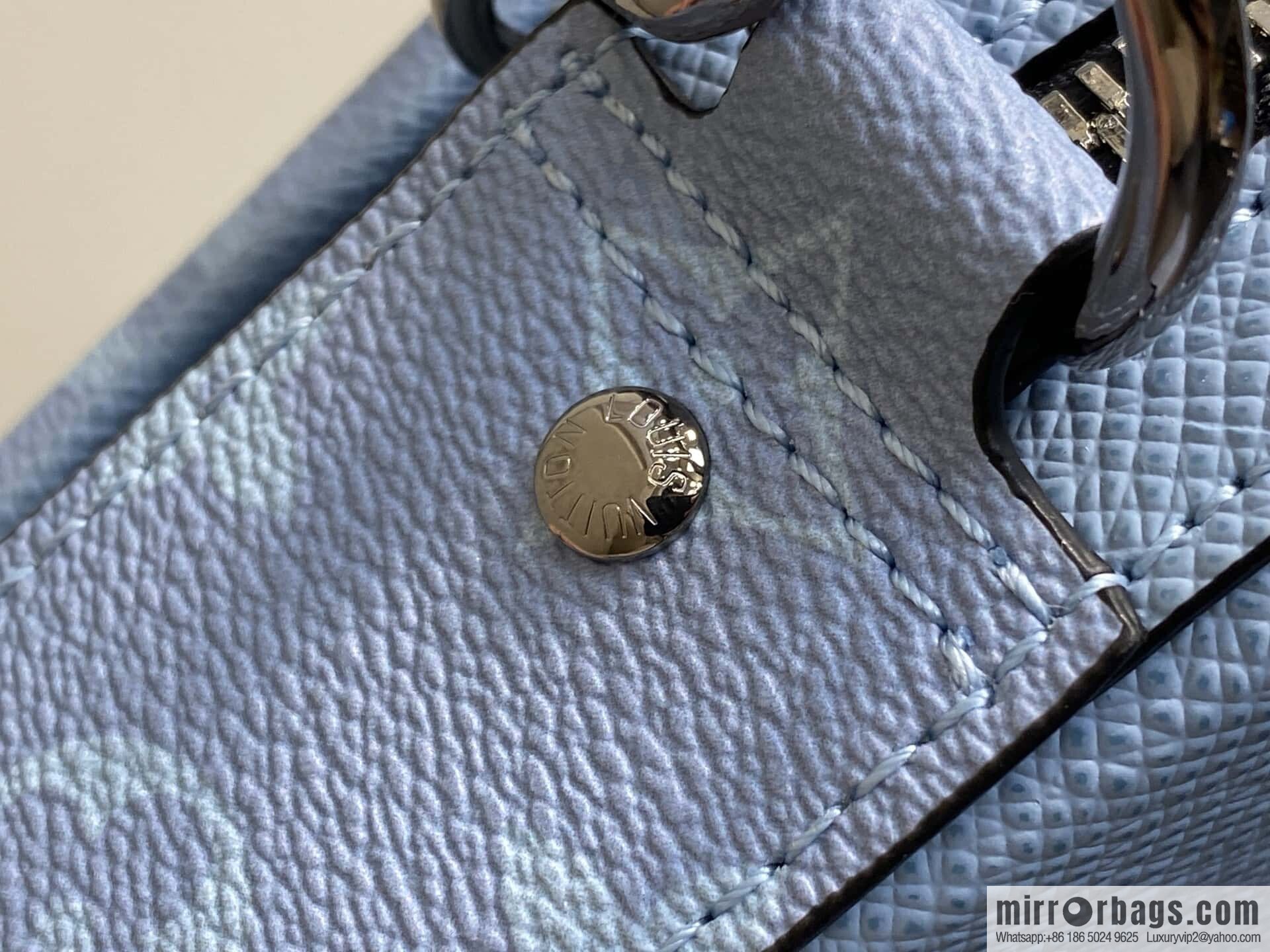 [Boutique‑grade] M14069 light blue, men's bag messenger bag three-piece TRIO messenger bag