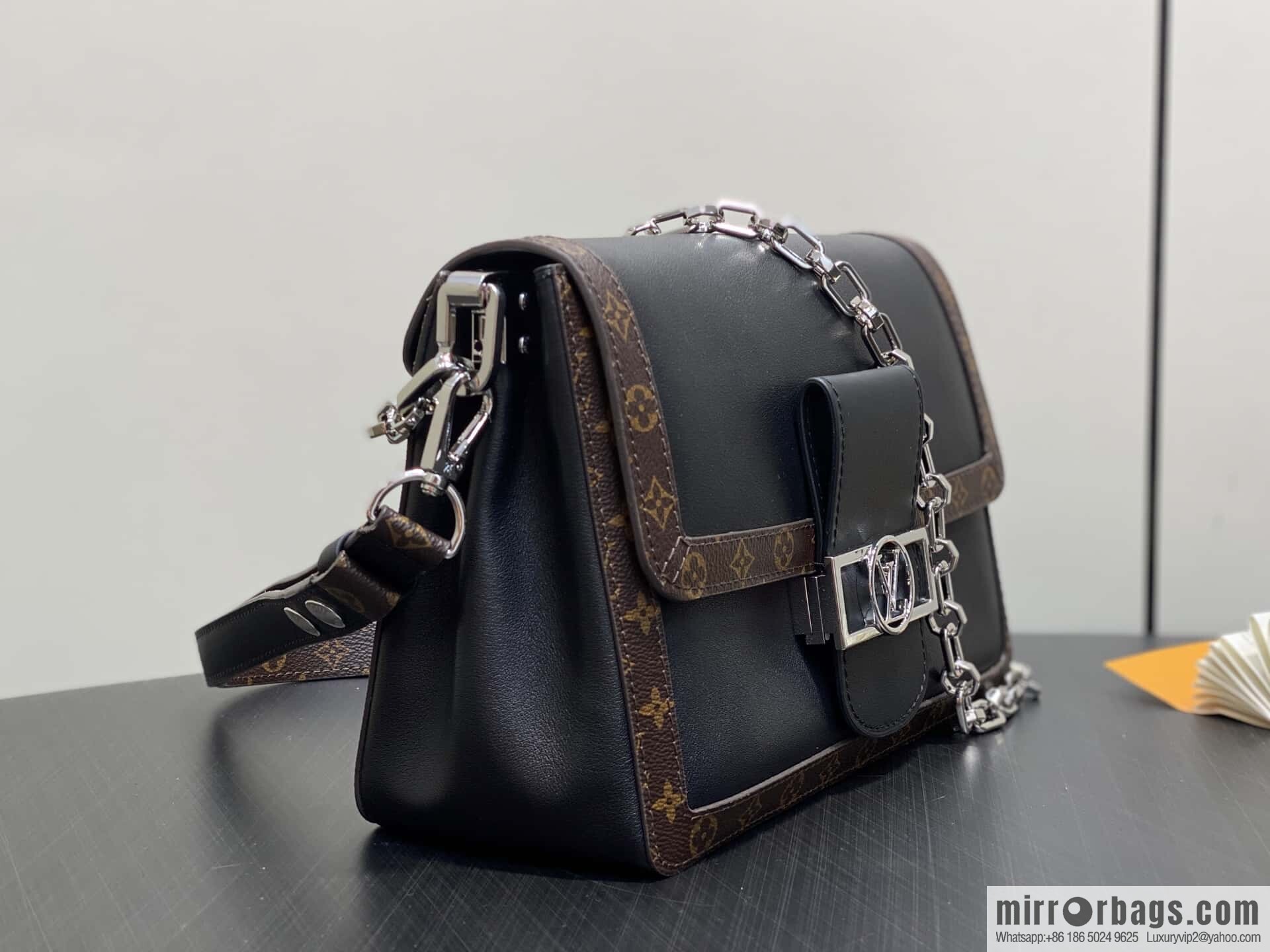 [Boutique‑grade] M13450 presbyopia black, full leather Daphne DAUPHINE SOFT medium handbag