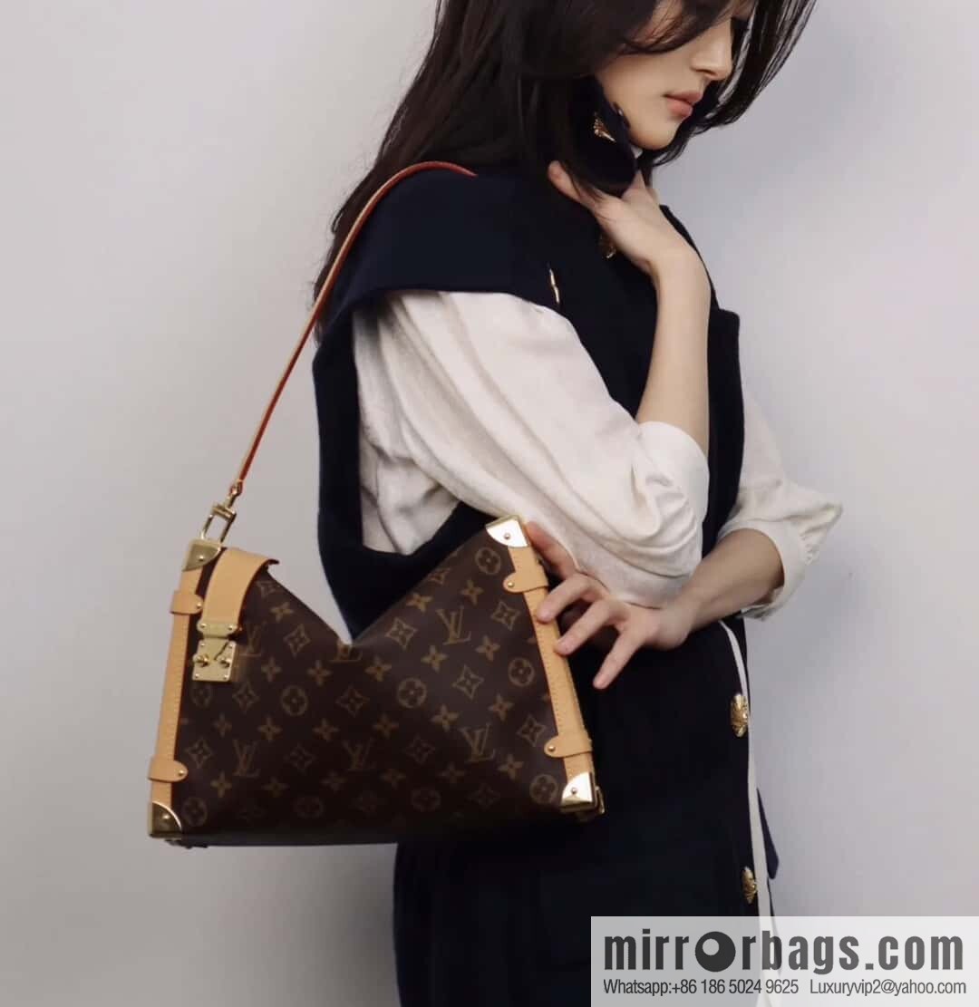 [Boutique‑grade] M14513 presbyopia, soft box chain bag SIDE TRUNK large handbag