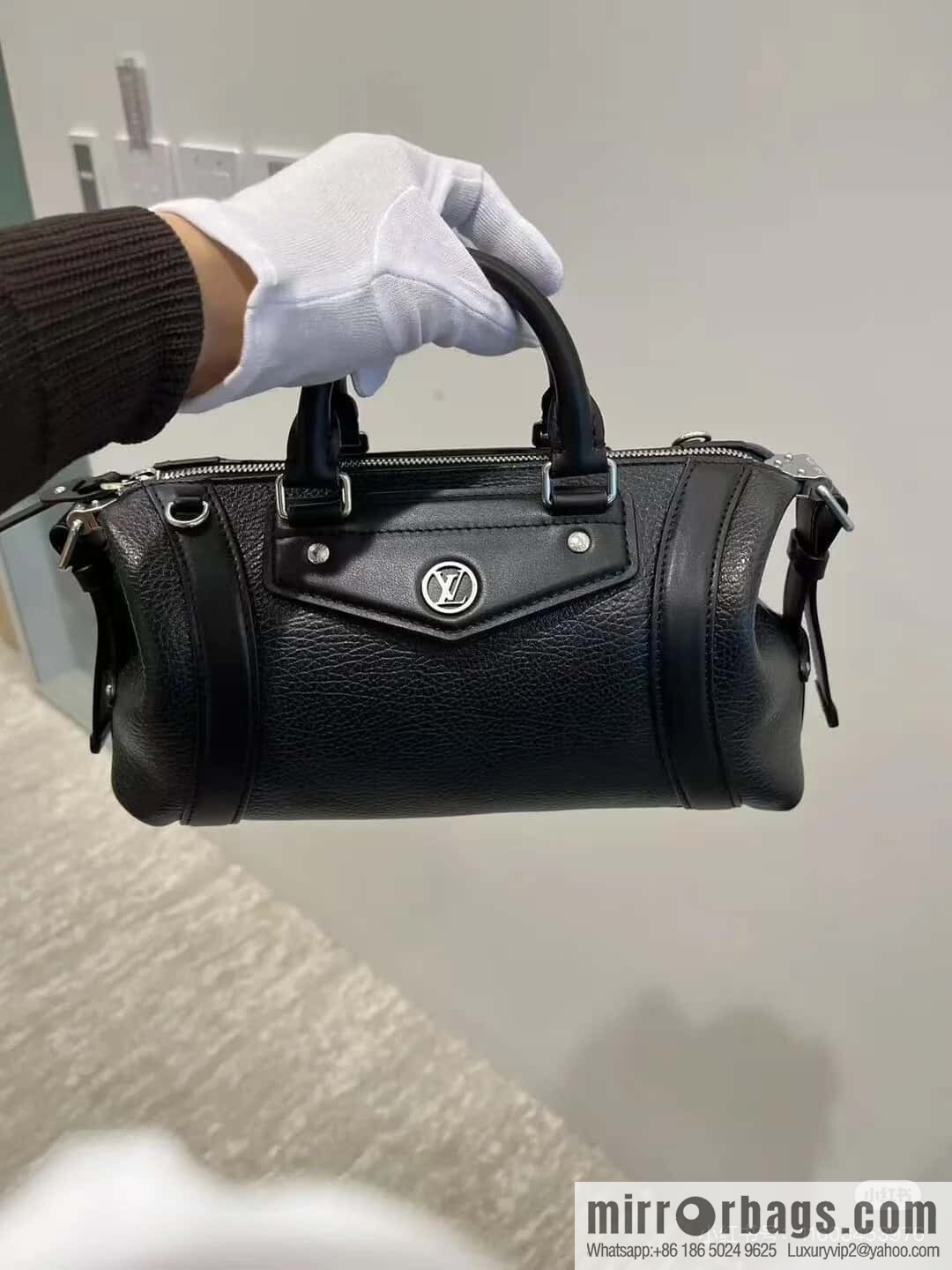 [Boutique‑grade] M14623 black, full leather locomotive bag NANO LV BIKER handbag