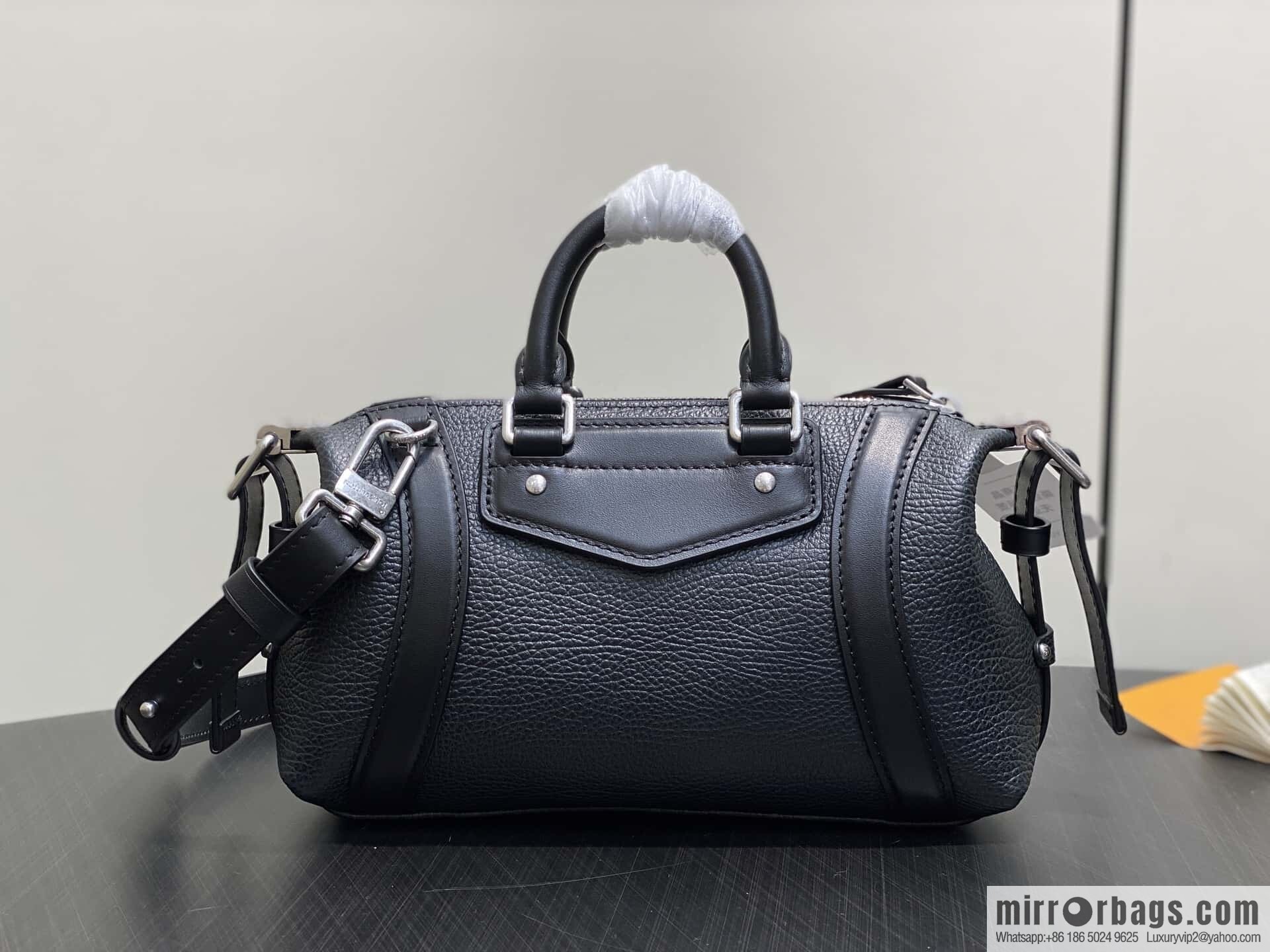 [Boutique‑grade] M14623 black, full leather locomotive bag NANO LV BIKER handbag