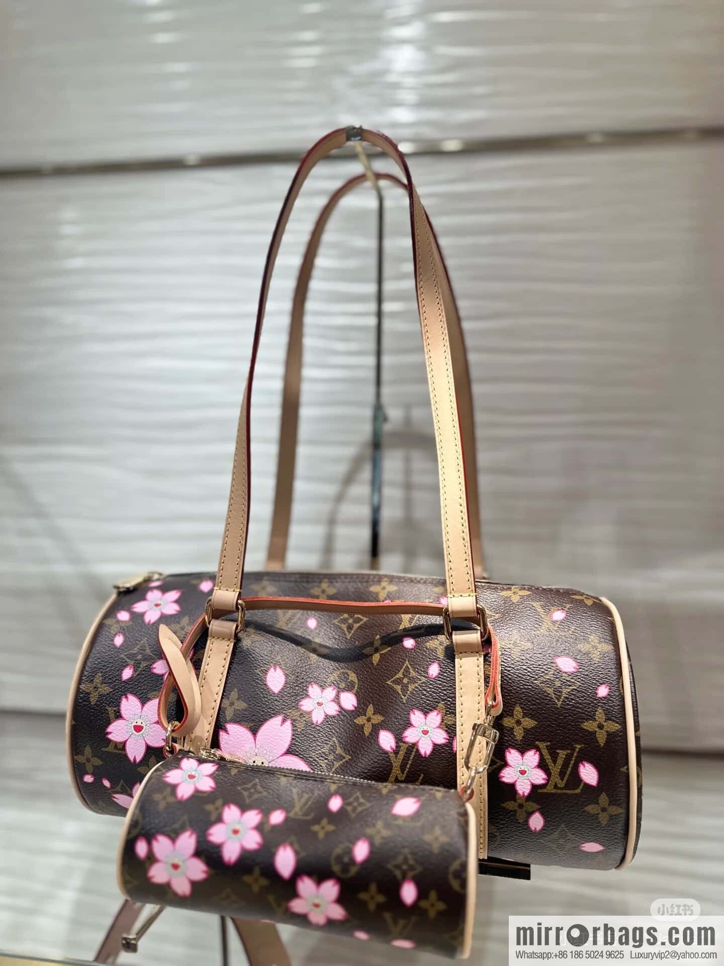 [Boutique‑grade] M13097 old flower, cherry blossom silk screen printed Babylon round drum bag LVXTM PAPILLON handbag