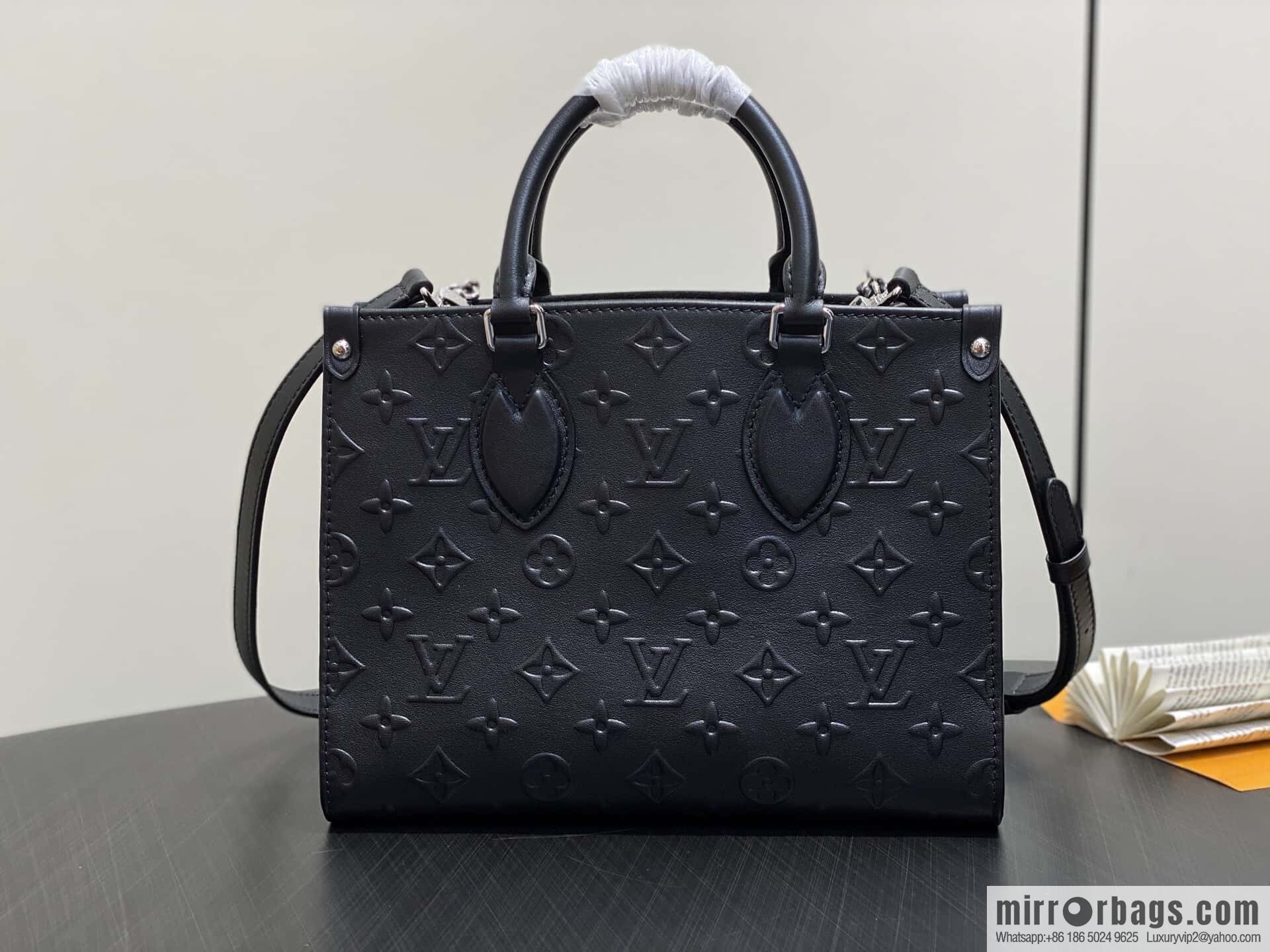 [Boutique‑grade] M13576 black, full leather square bag ONTHEGO small handbag