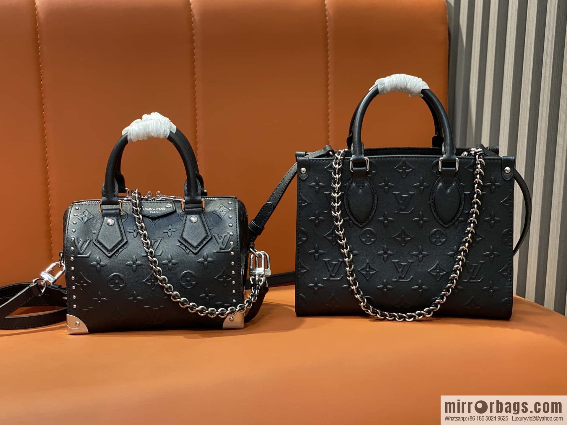 [Boutique‑grade] M14575 black, full leather speedy pillow bag SPEEDY TRUNK 20 handbag