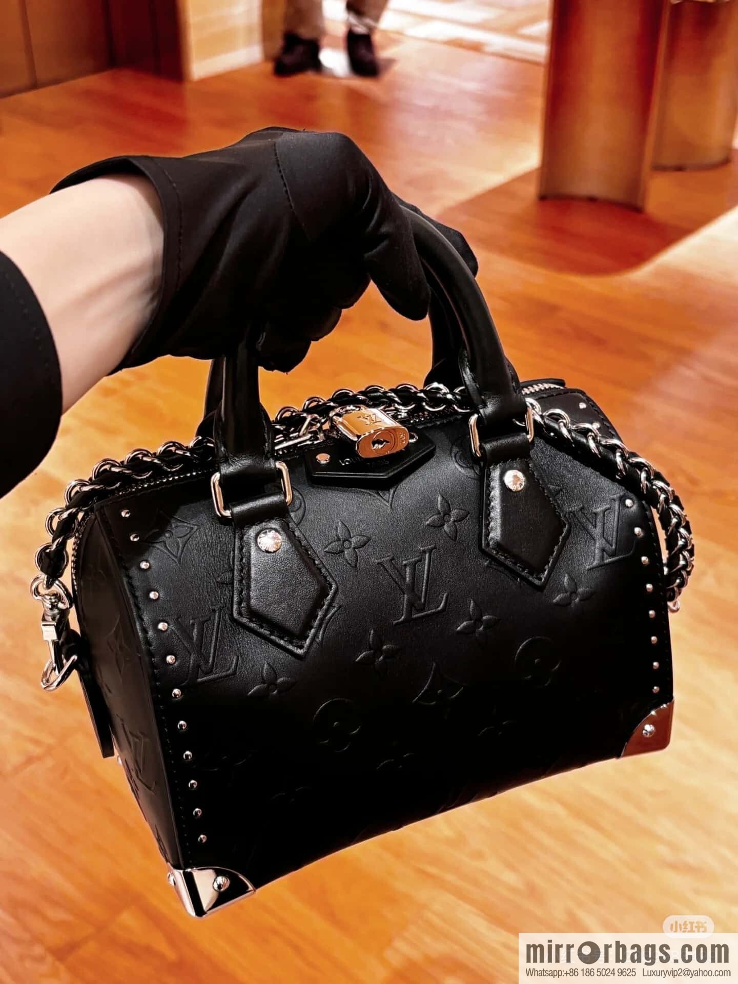 [Boutique‑grade] M14575 black, full leather speedy pillow bag SPEEDY TRUNK 20 handbag