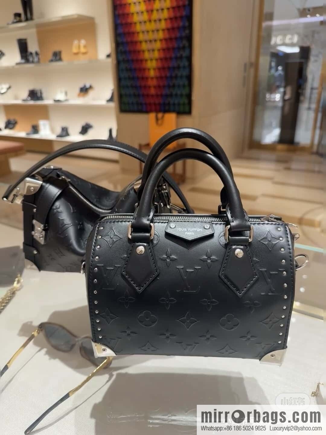 [Boutique‑grade] M14575 black, full leather speedy pillow bag SPEEDY TRUNK 20 handbag