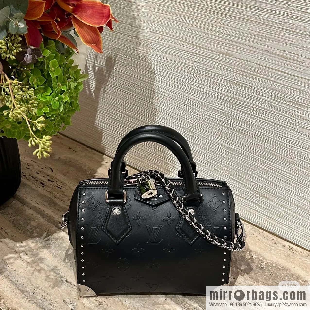 [Boutique‑grade] M14575 black, full leather speedy pillow bag SPEEDY TRUNK 20 handbag